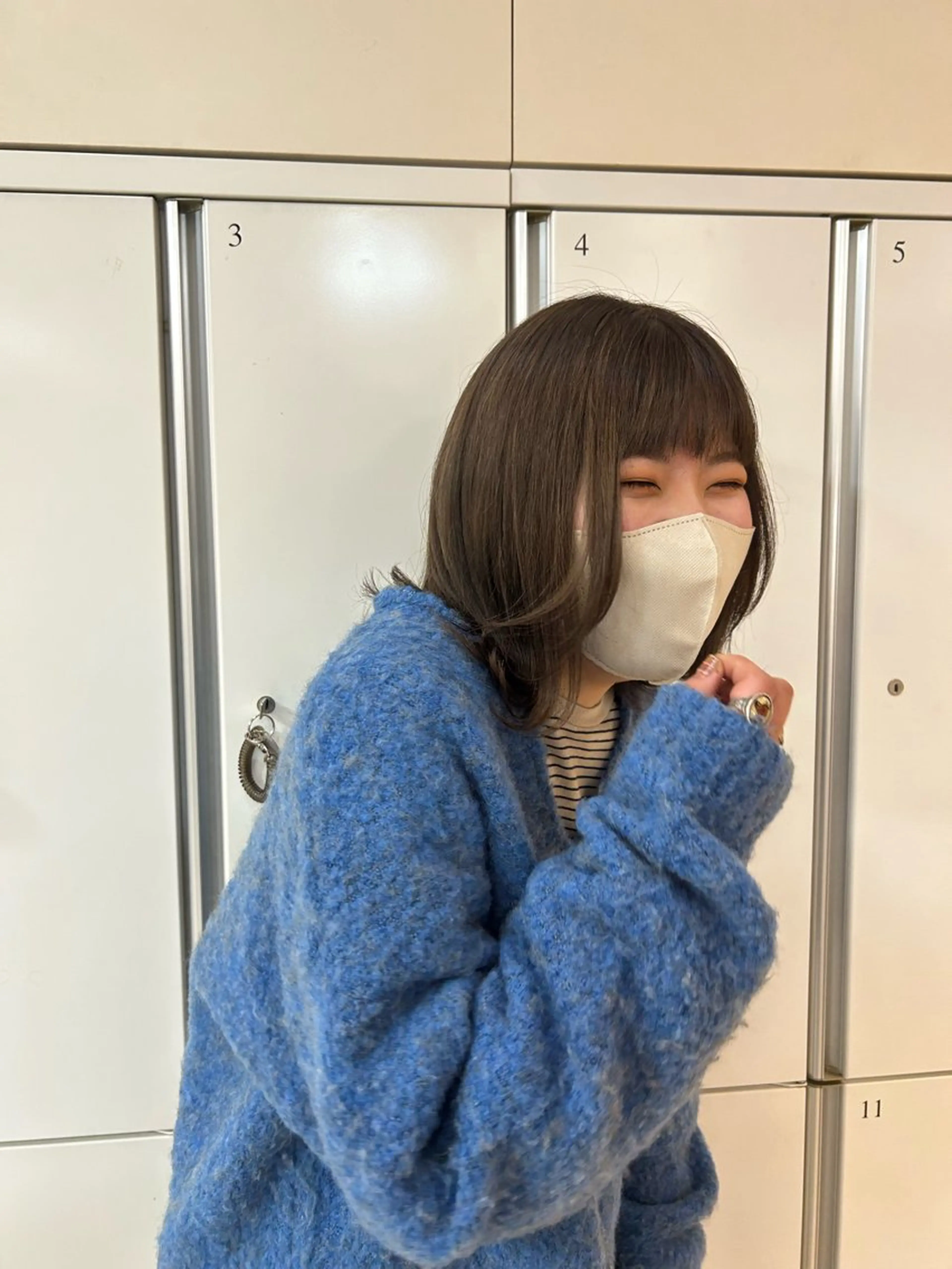 カラー ブリーチ グレージュ ヘアカラー やまもと ほなみのヘアスタイル