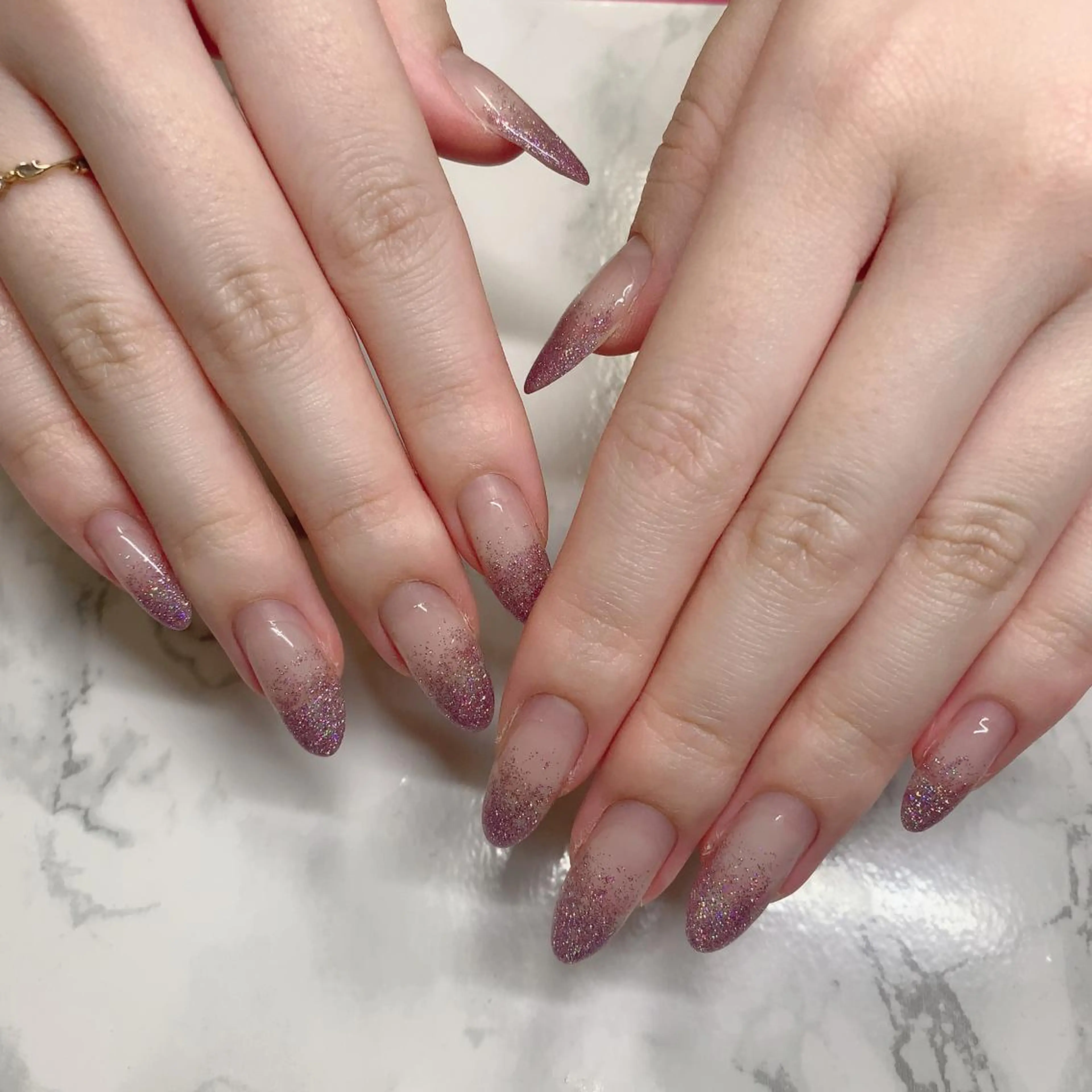 ネイル はな💎ネイル ワンホン、長さ出しのネイルデザイン