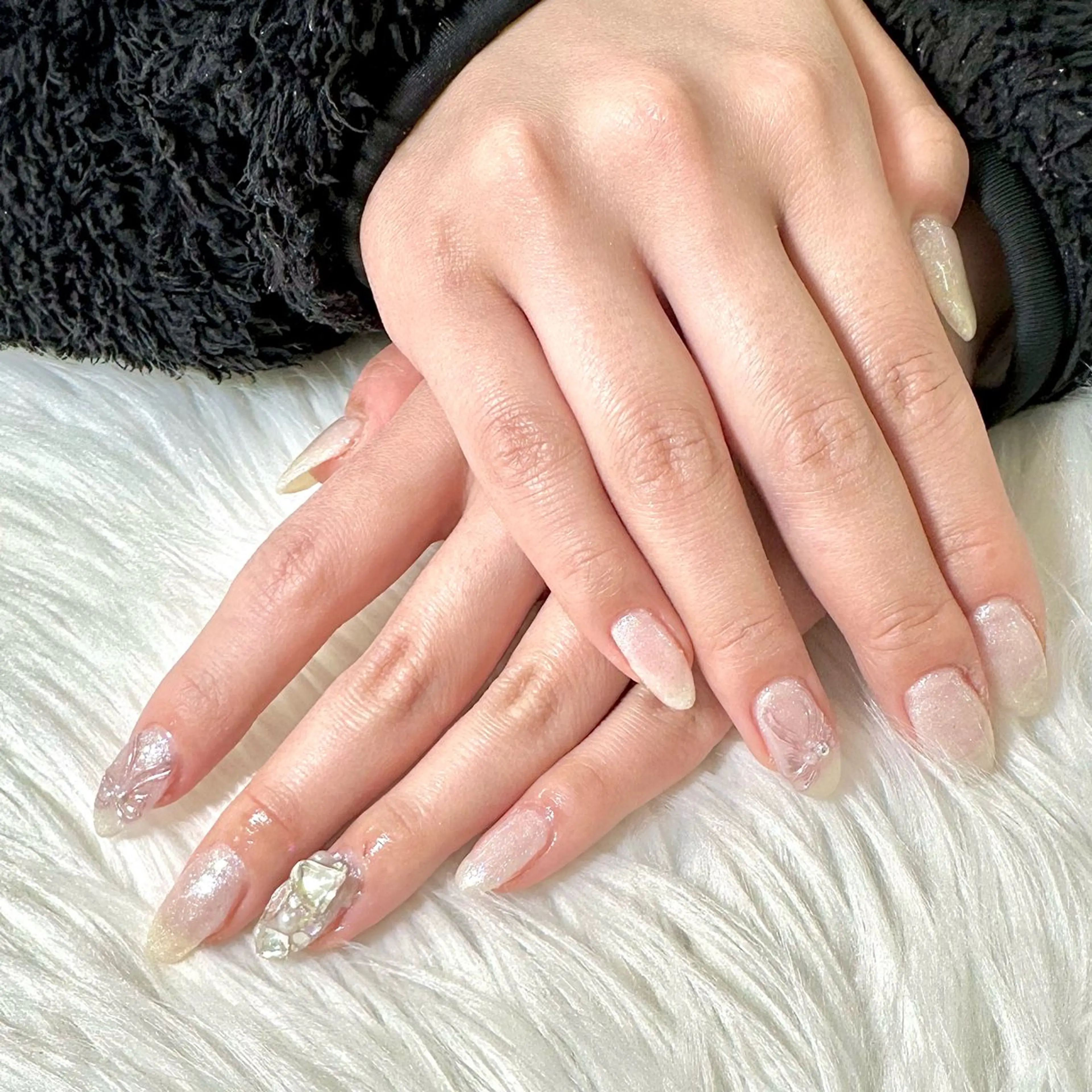 ネイル アートネイル ゴージャス ミラーネイル リボン シンプルネイル ハンドネイル はあとねいる Reinaのネイルデザイン