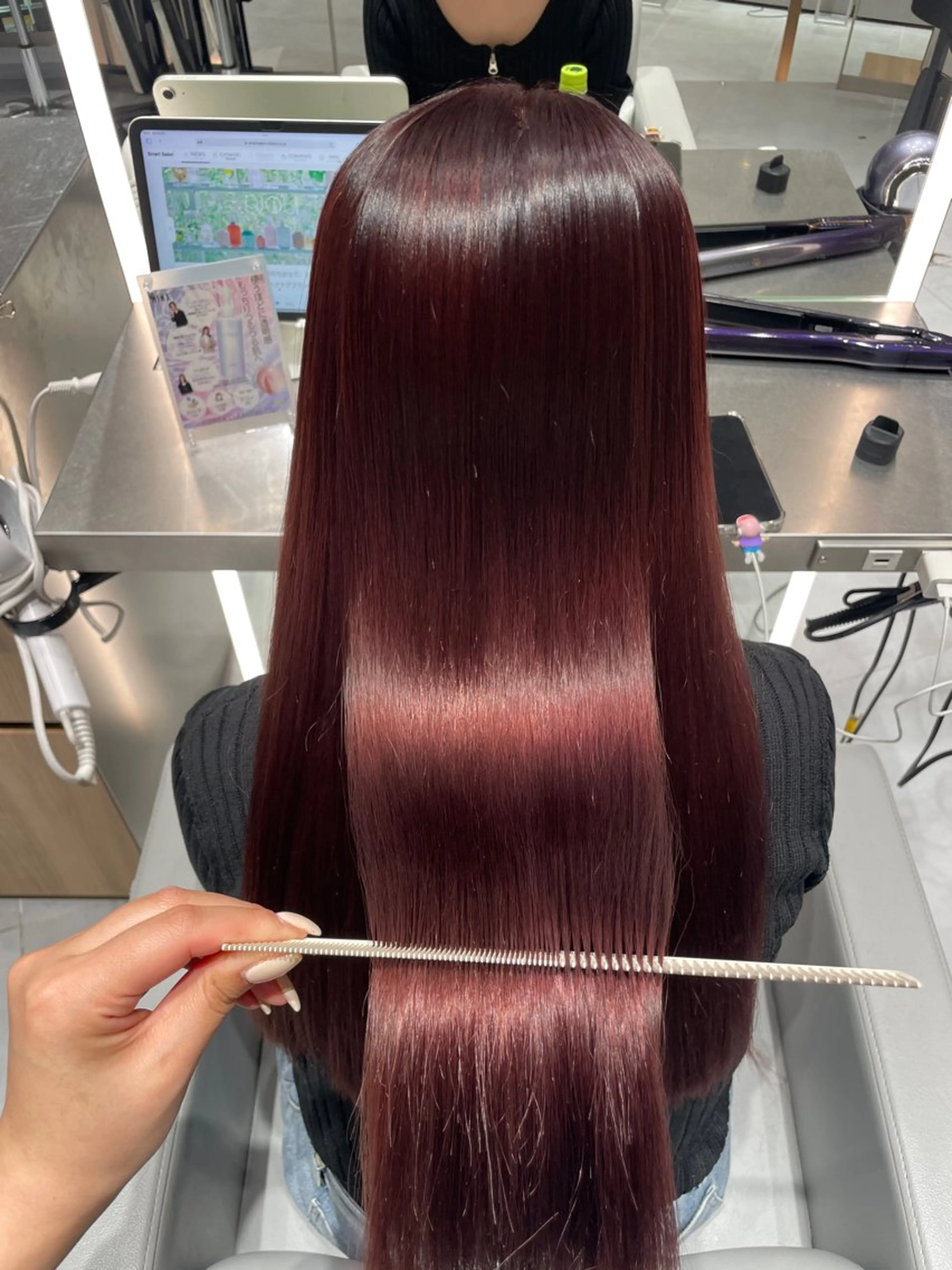 ロング スズキ マユウのヘアスタイル