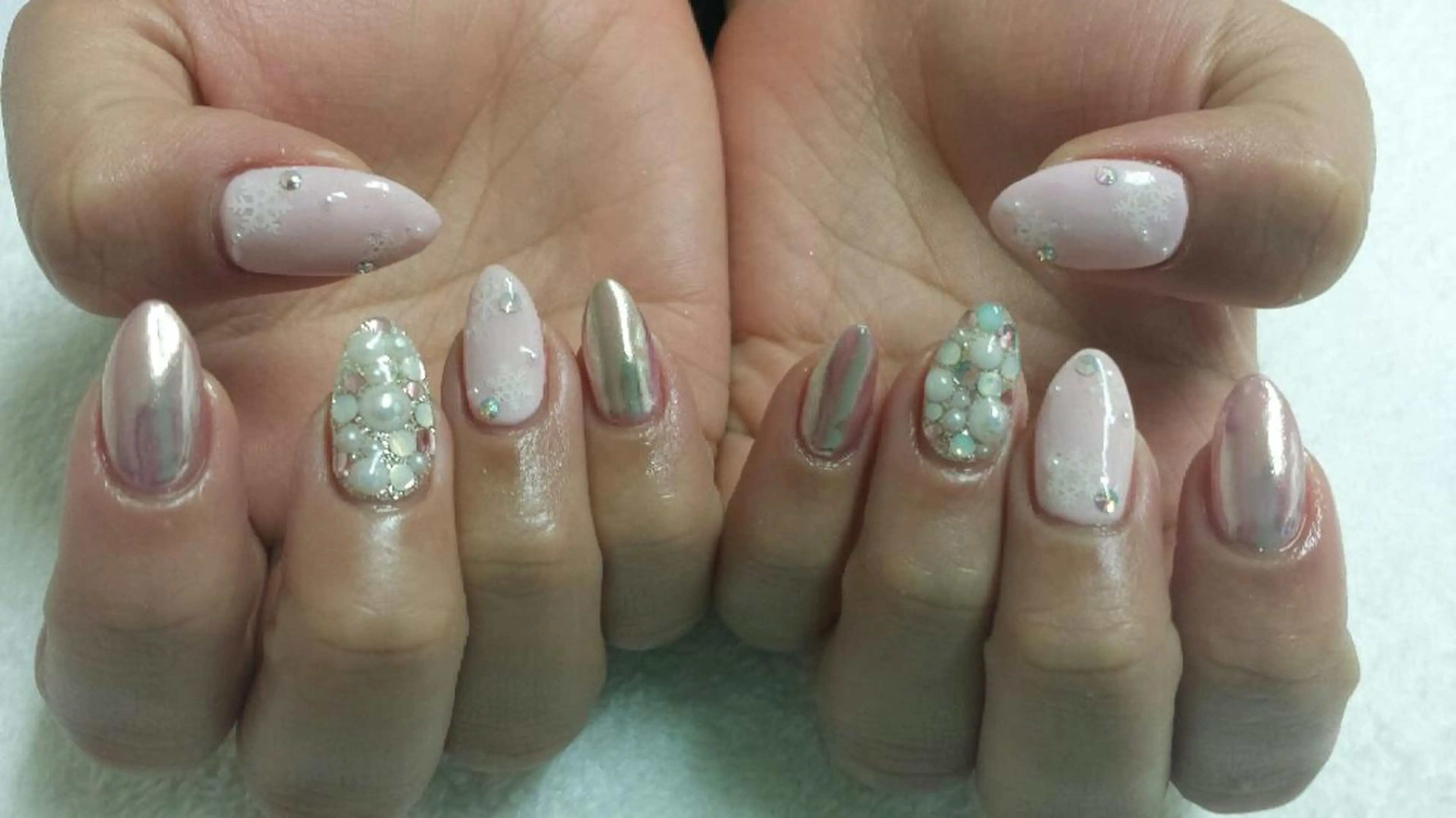 ネイル 河野ちえ (雑誌掲載サロン)のネイルデザイン