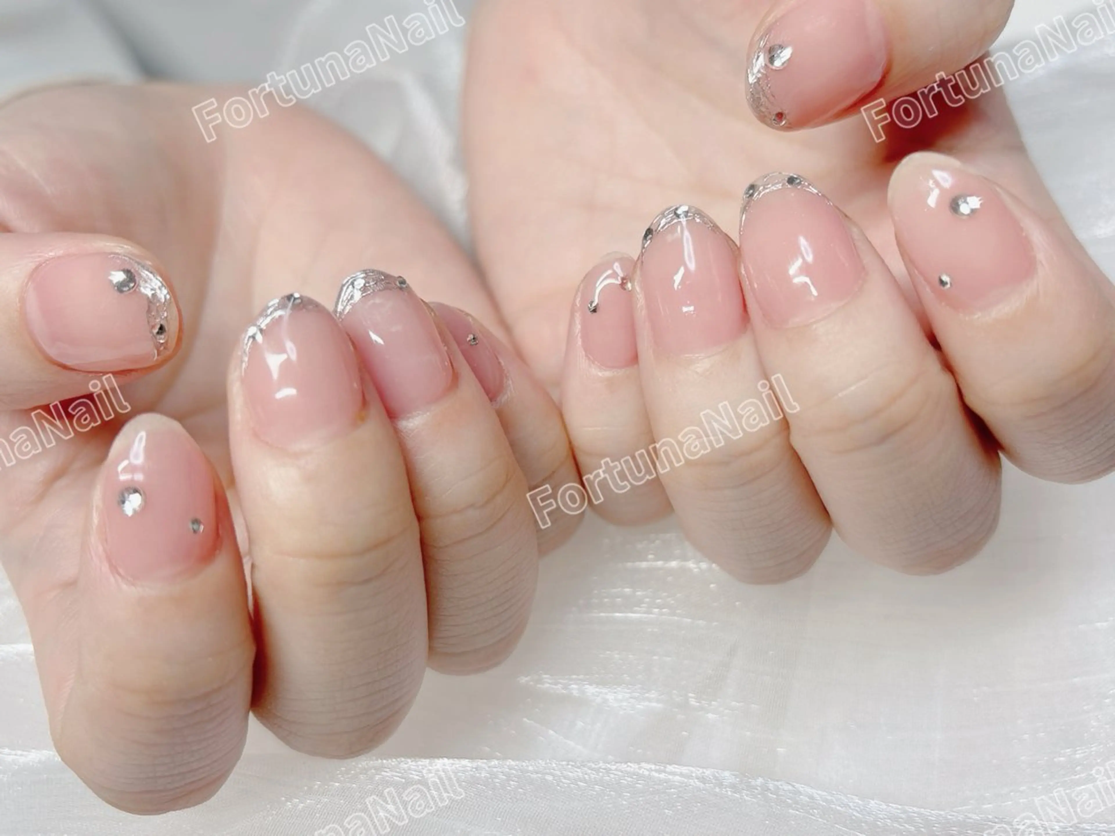 ネイル ハンドネイル ハンドケア Nail •Head スパFortunaのネイルデザイン