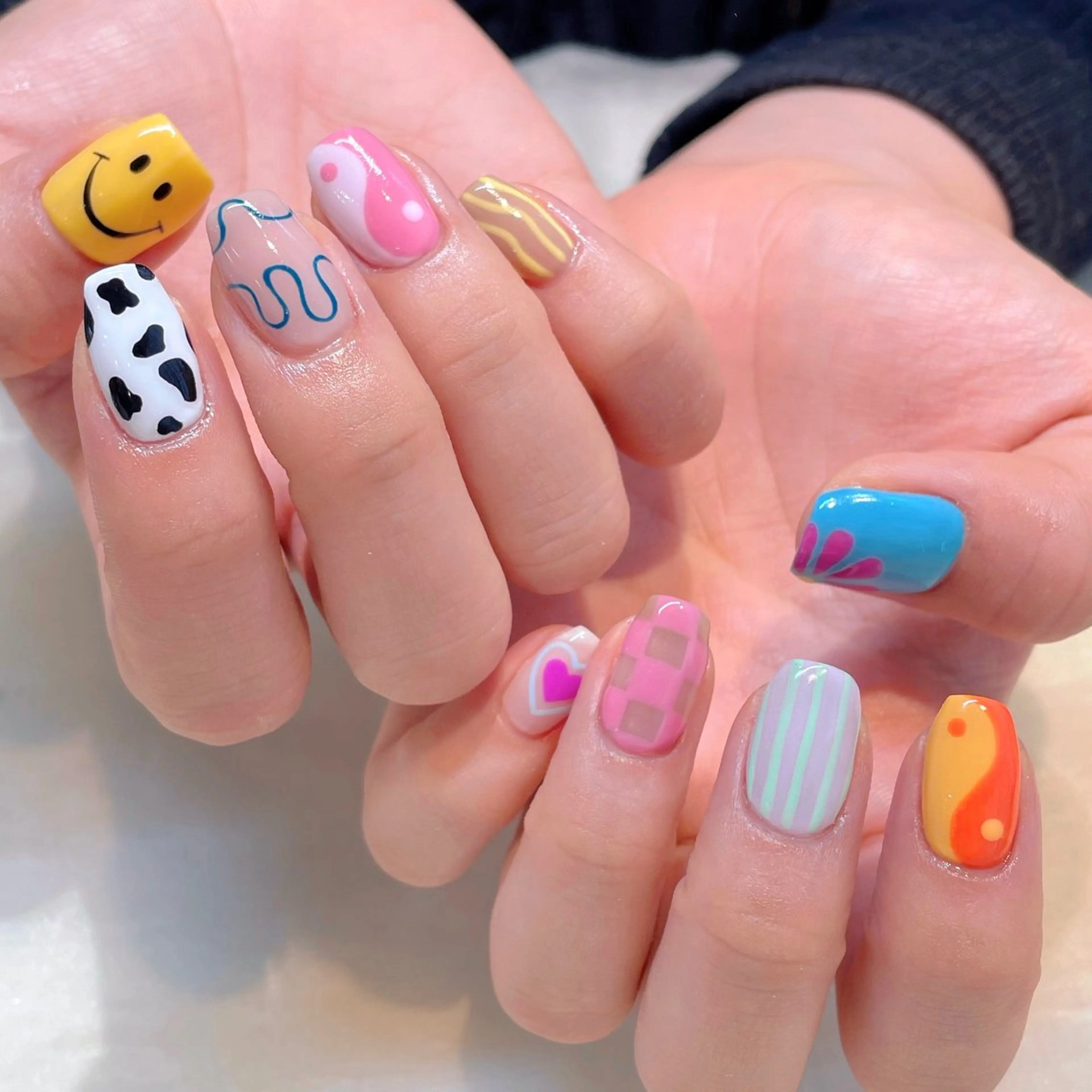 ネイル ハンドネイル 新井 ひなののネイルデザイン