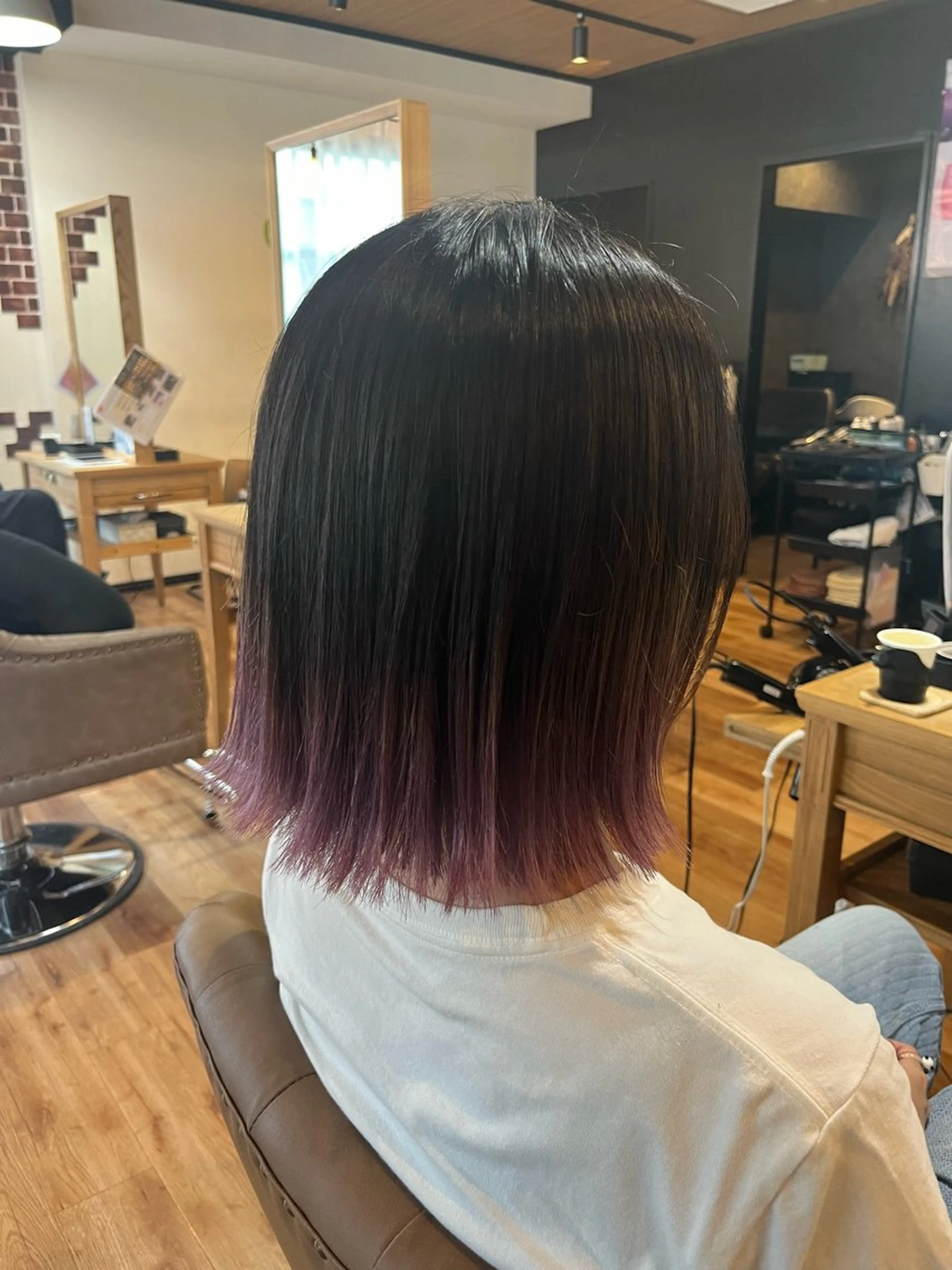 ショート ボブ 外ハネヘア 顔周りカット🍑 Zina難波 Akiのヘアスタイル