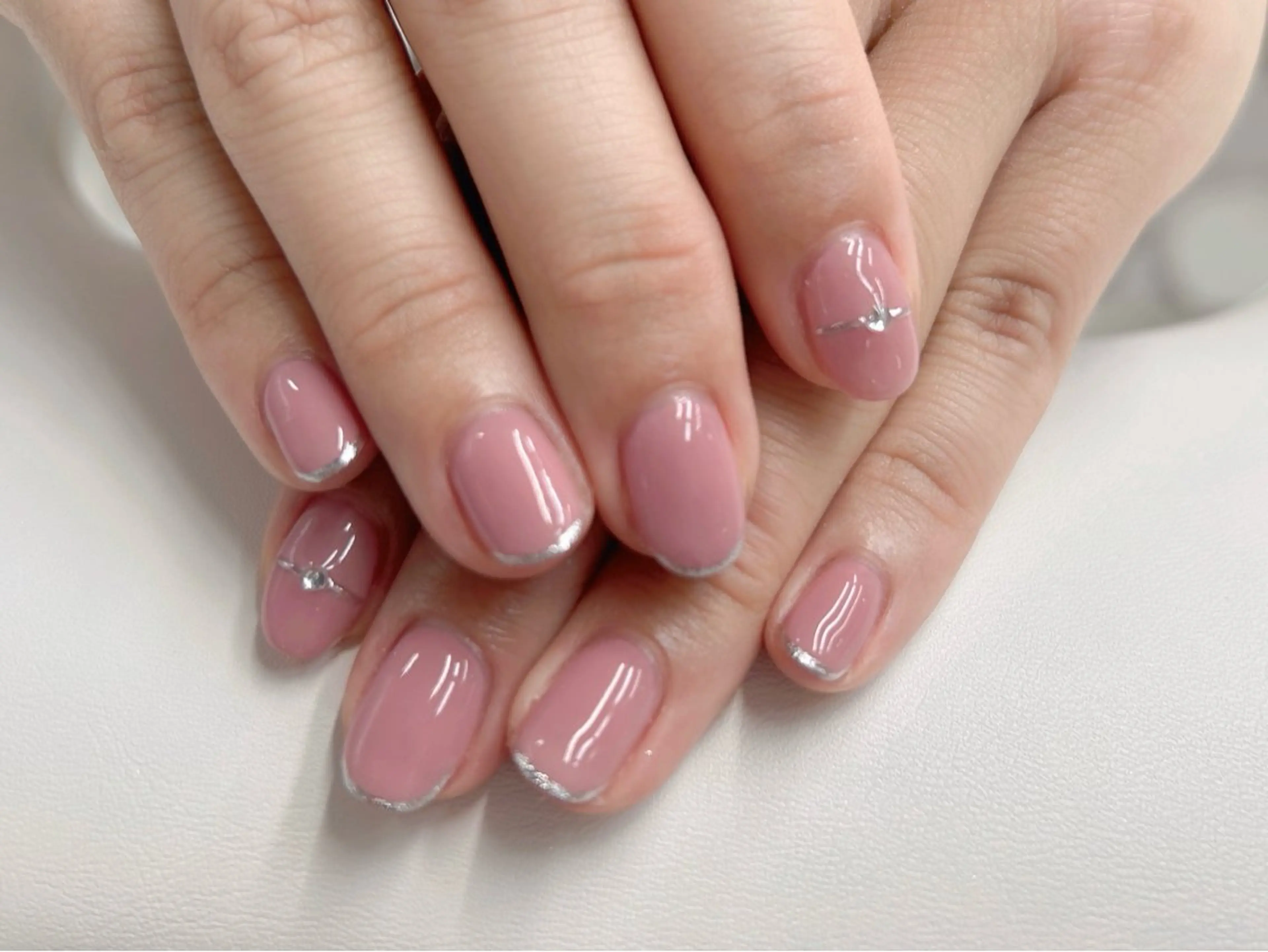 ネイル 桜ネイル フレンチネイル オフィスネイル シンプルネイル ハンドネイル Forca total studio所属・Forca Airaのネイルデザイン