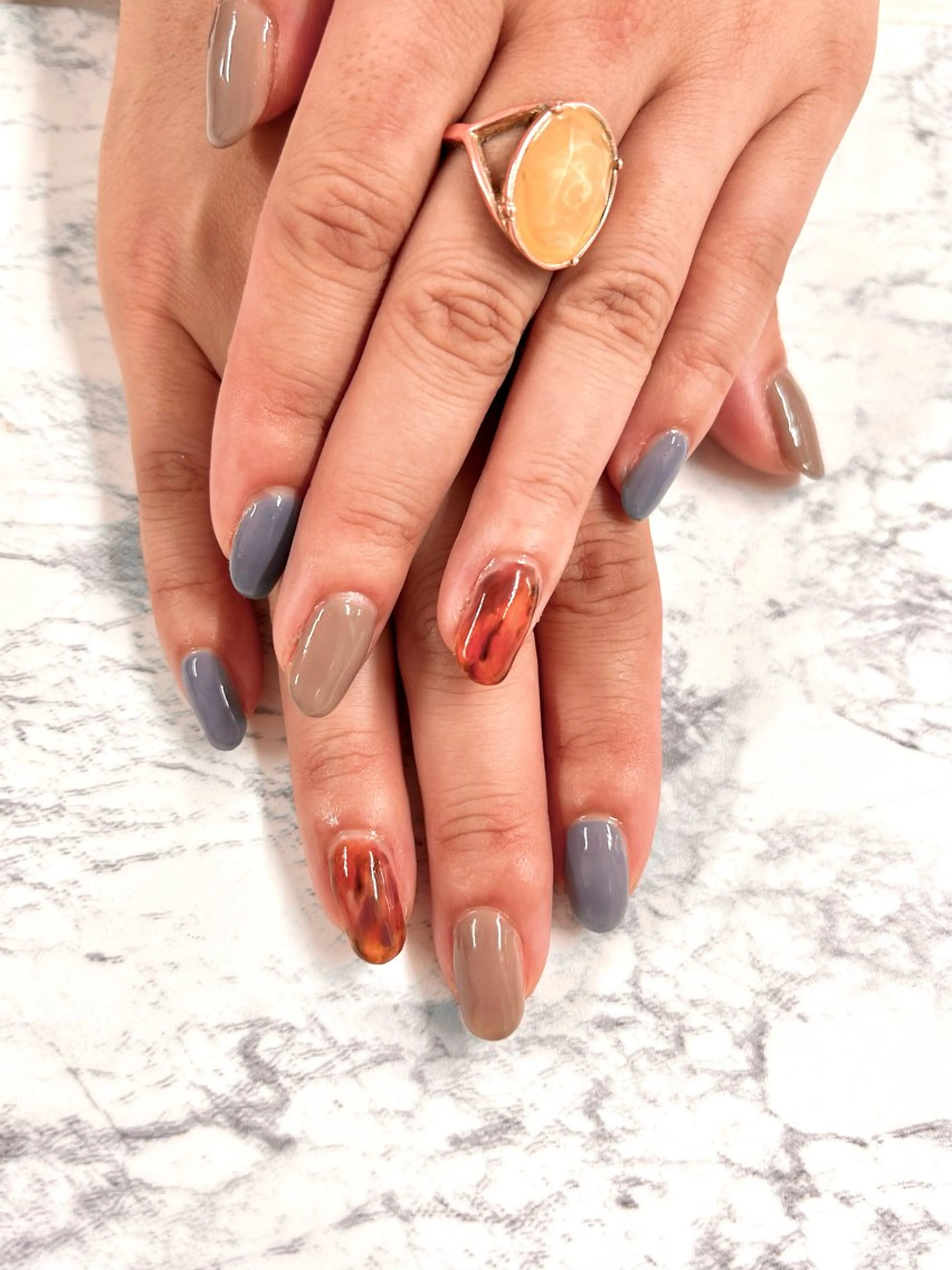 ネイル べっ甲ネイル 杉山 ネイリストのネイルデザイン