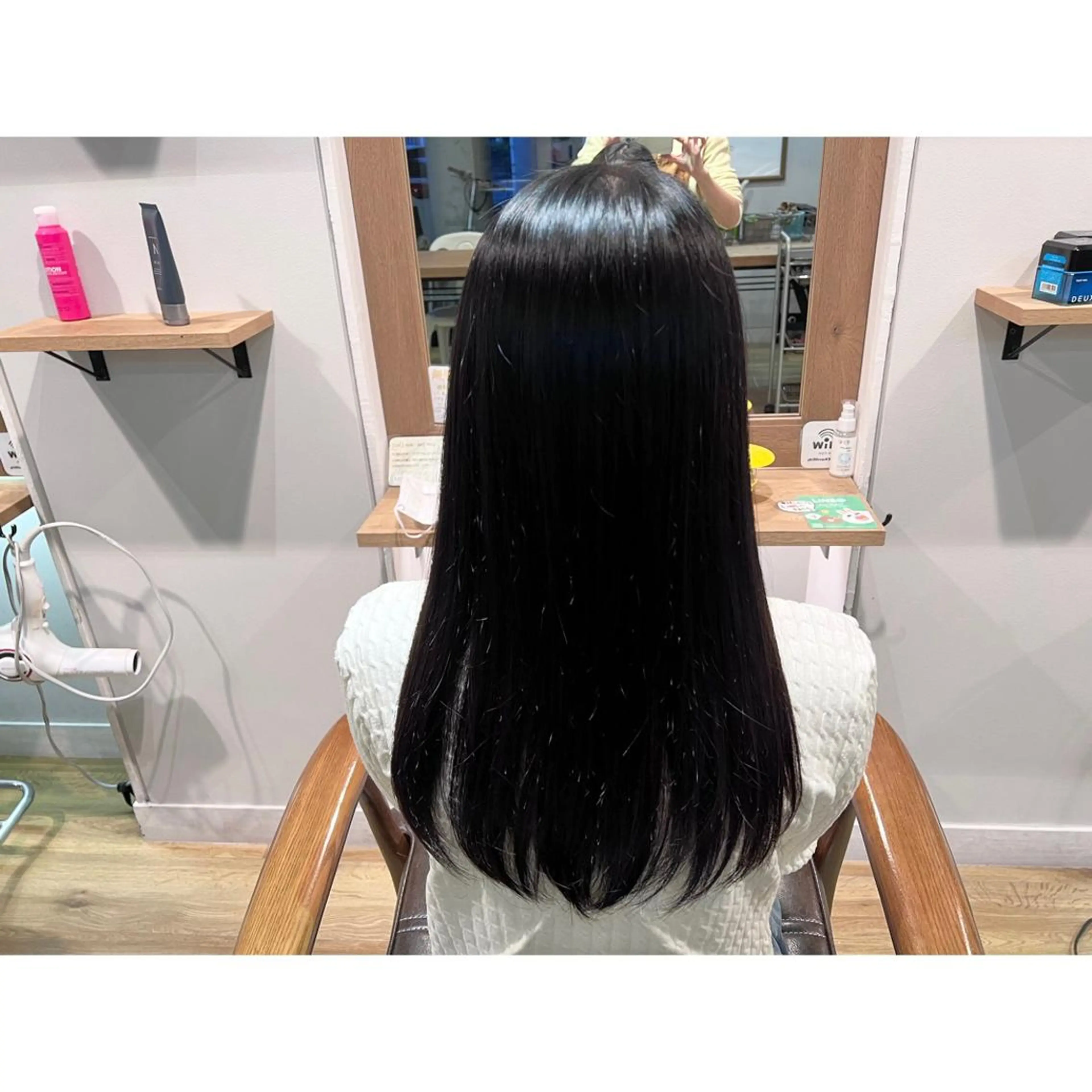 ロング カラー ヘアカラー トリートメント ツキダテ ユイのヘアスタイル