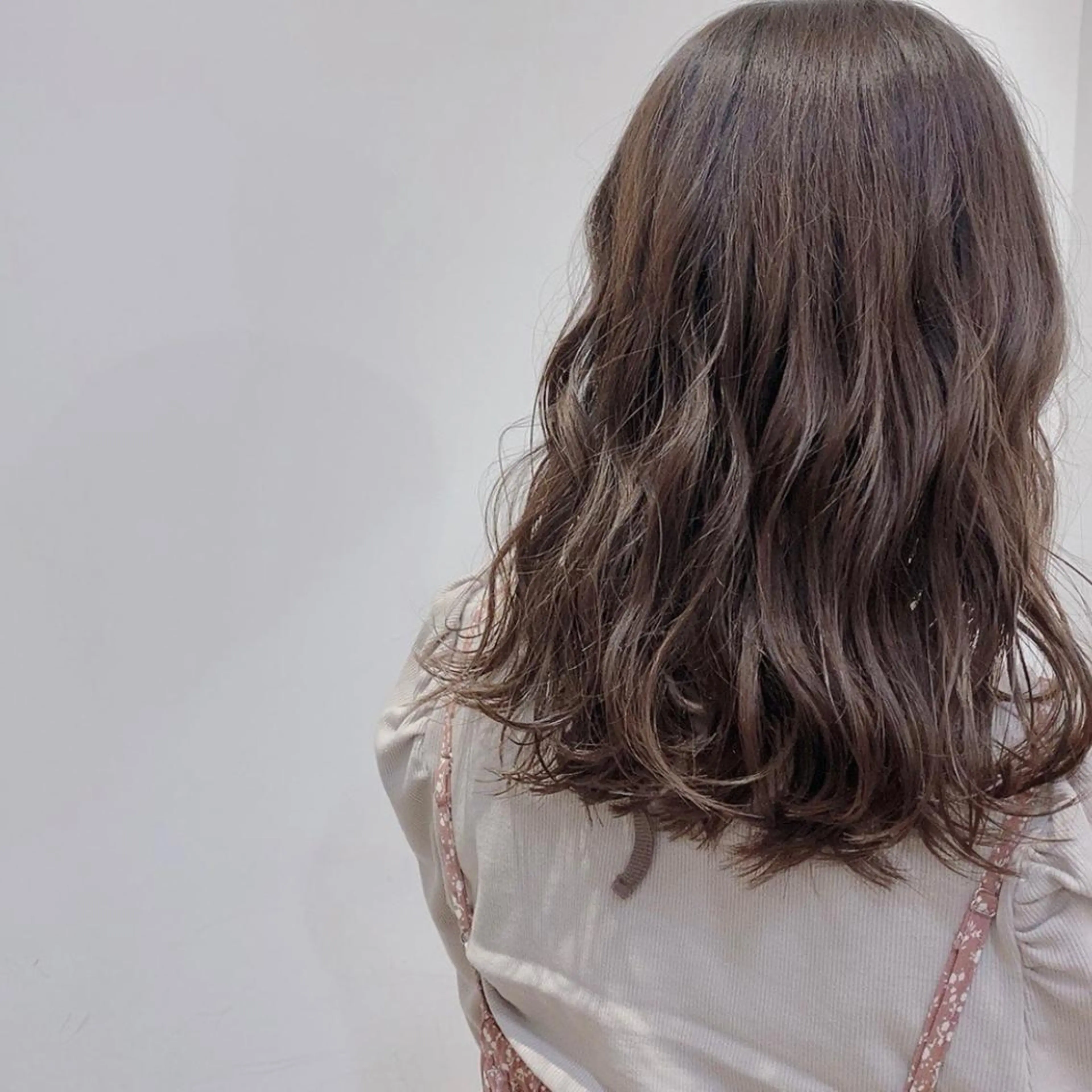 セミロング 推しカラー🎨横浜 ブリーチ/ yuaのヘアスタイル