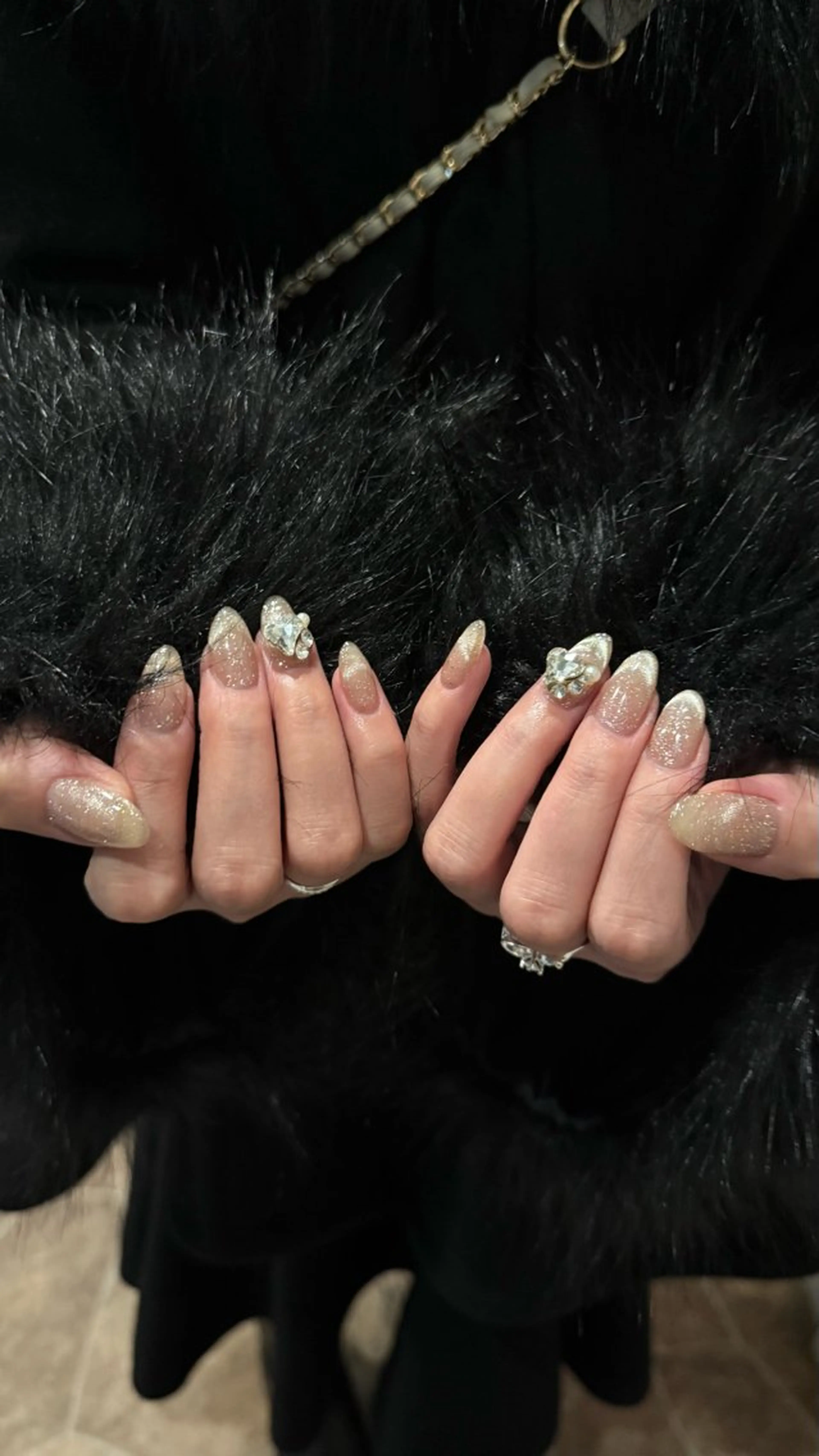 ネイル フレンチネイル ハンドネイル WOLTOKYO渋谷 yunaのネイルデザイン