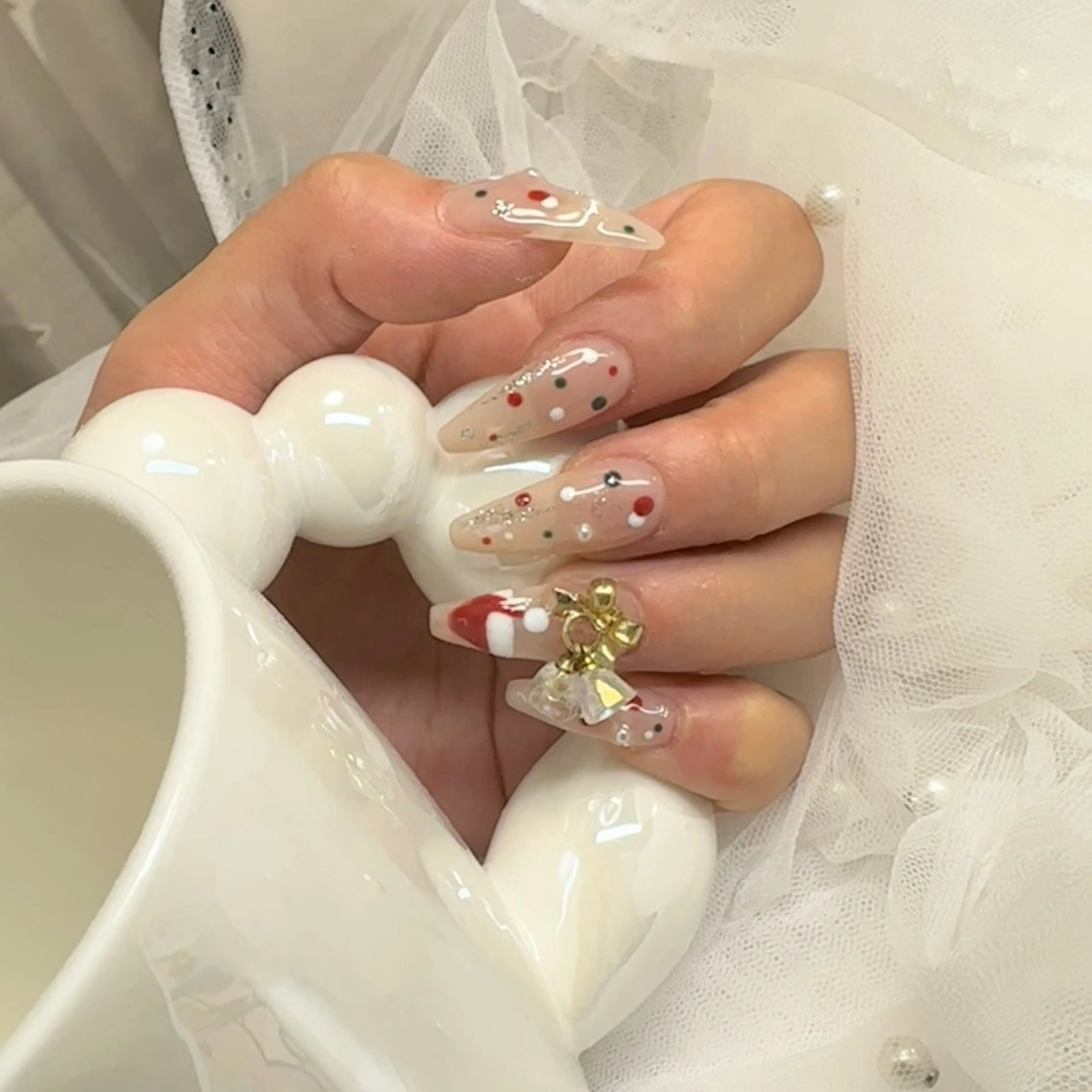 ネイル Hana  NAIL所属・新宿YISInail スカルプ専門店のネイルデザイン