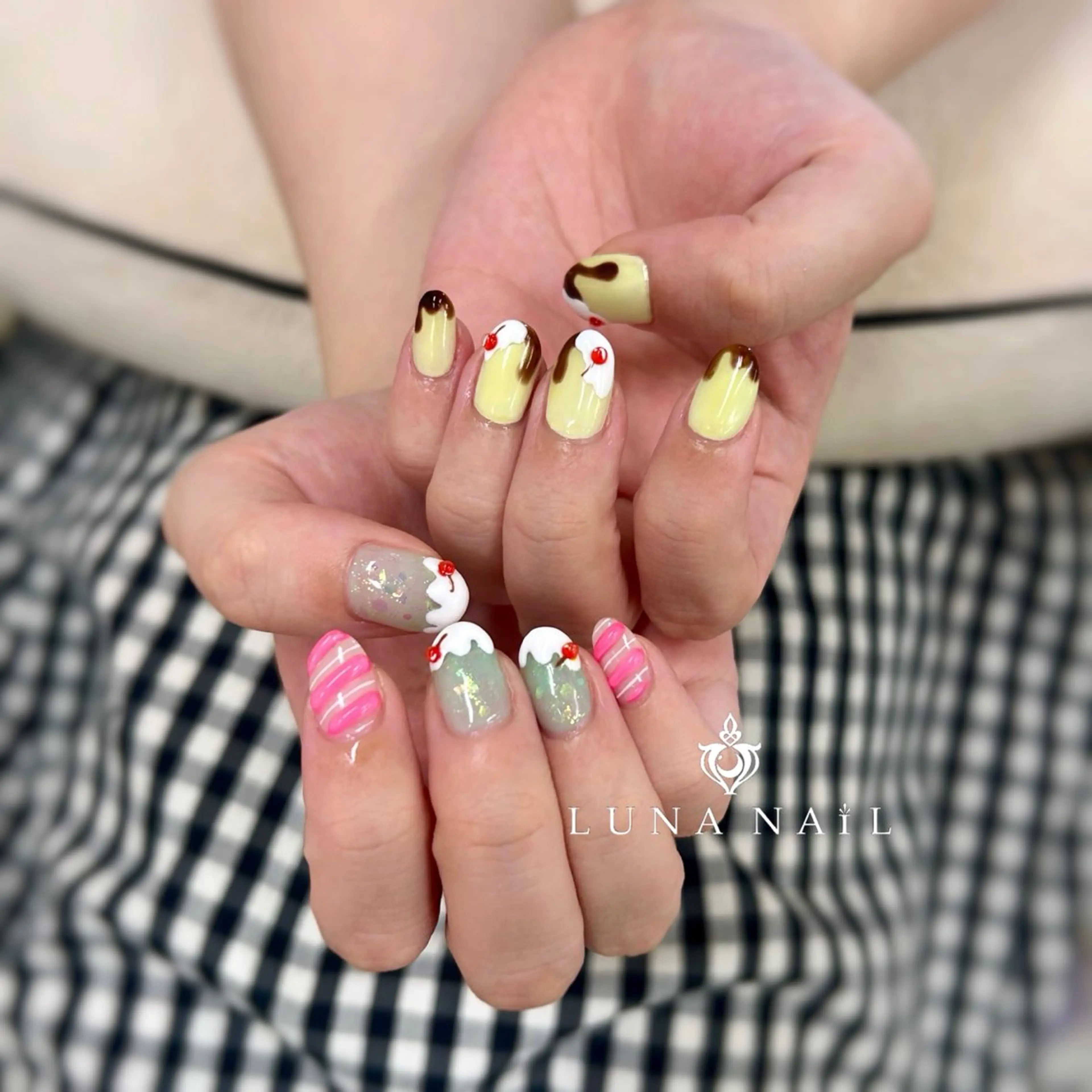 ネイル アートネイル ハンドネイル アトリエ　ミモザ所属・いまむら あかりのネイルデザイン