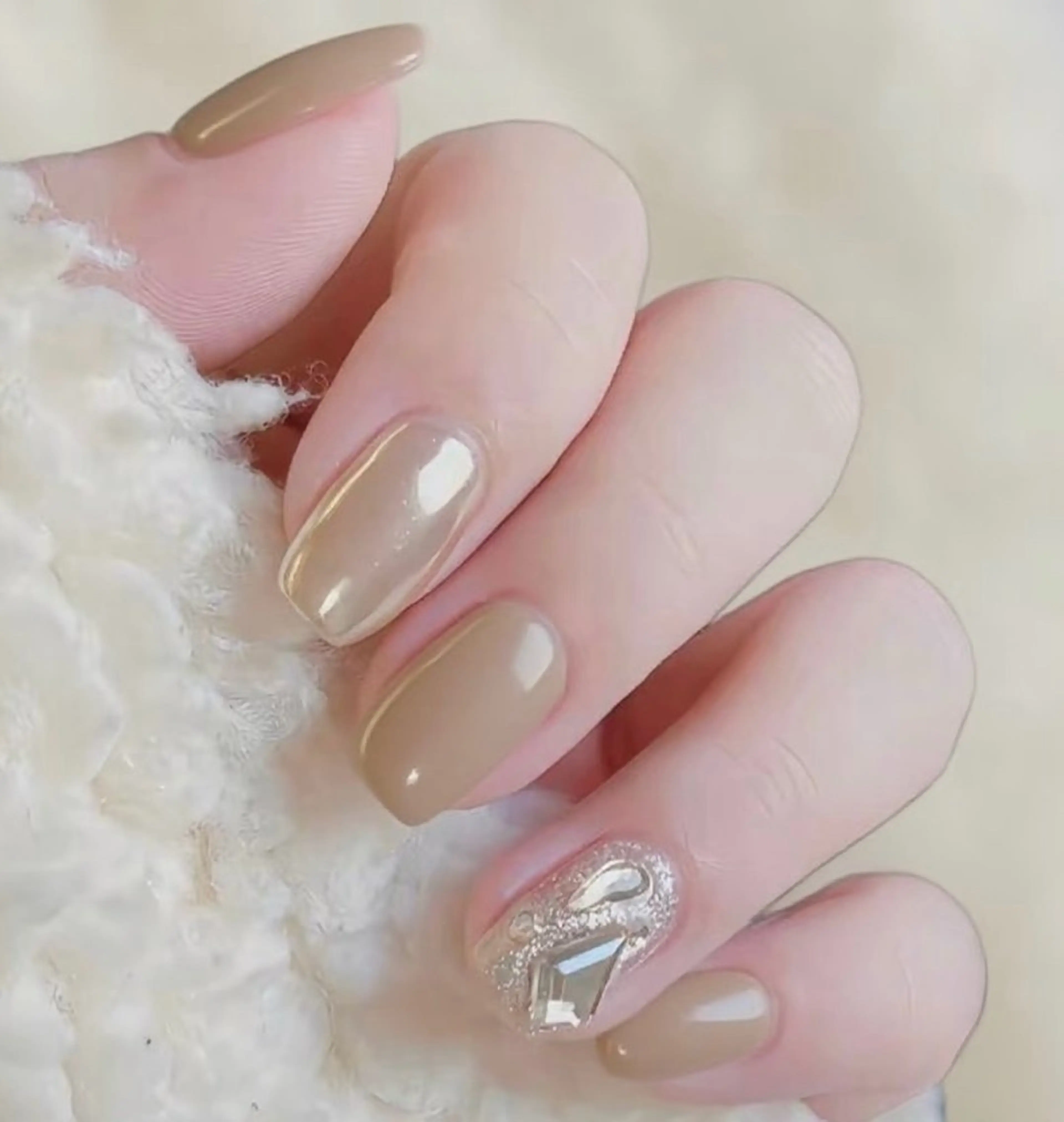 ネイル 高木 維麗絲のネイルデザイン