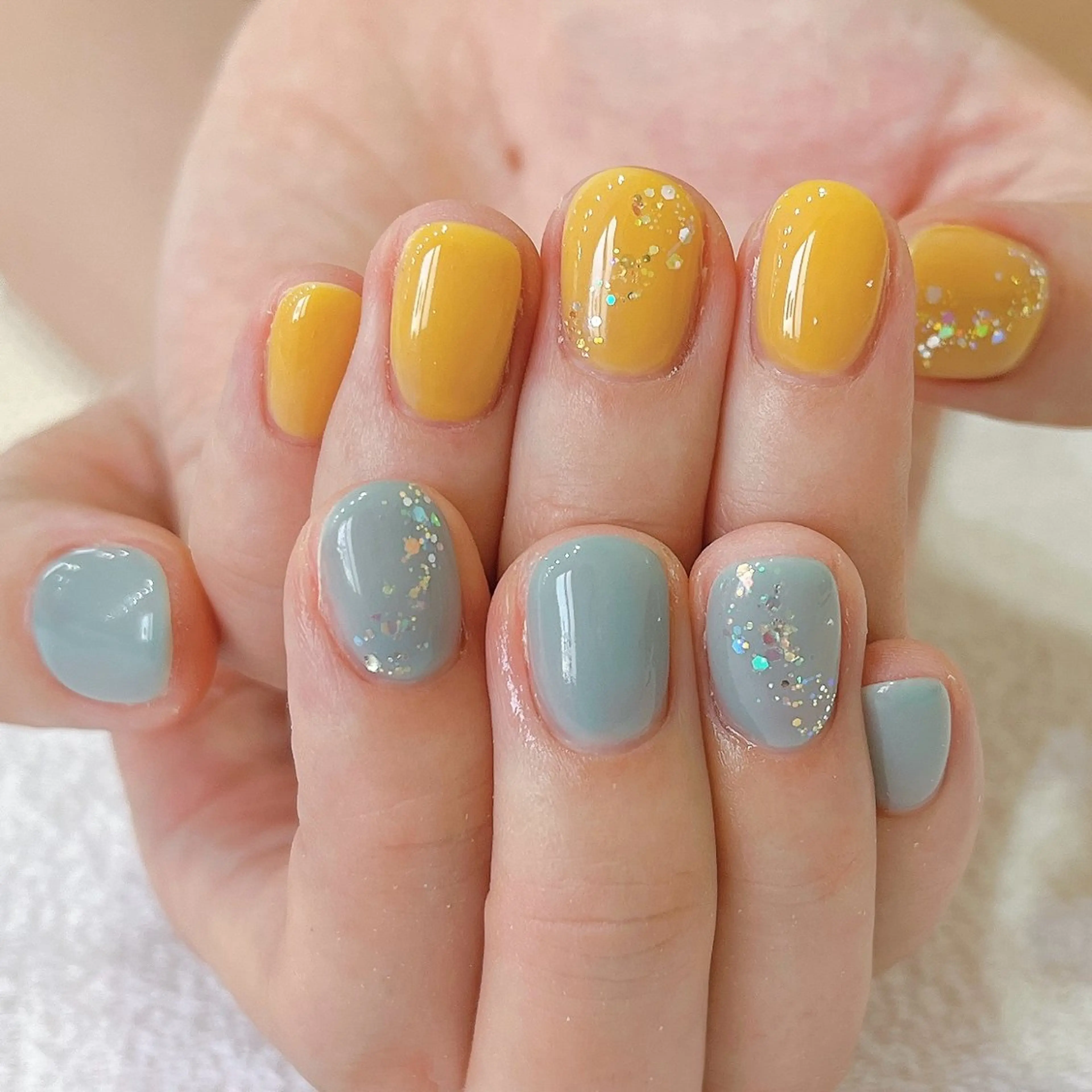 ネイル 水色 黄色 Ellenail名古屋所属・伊藤 愛のネイルデザイン