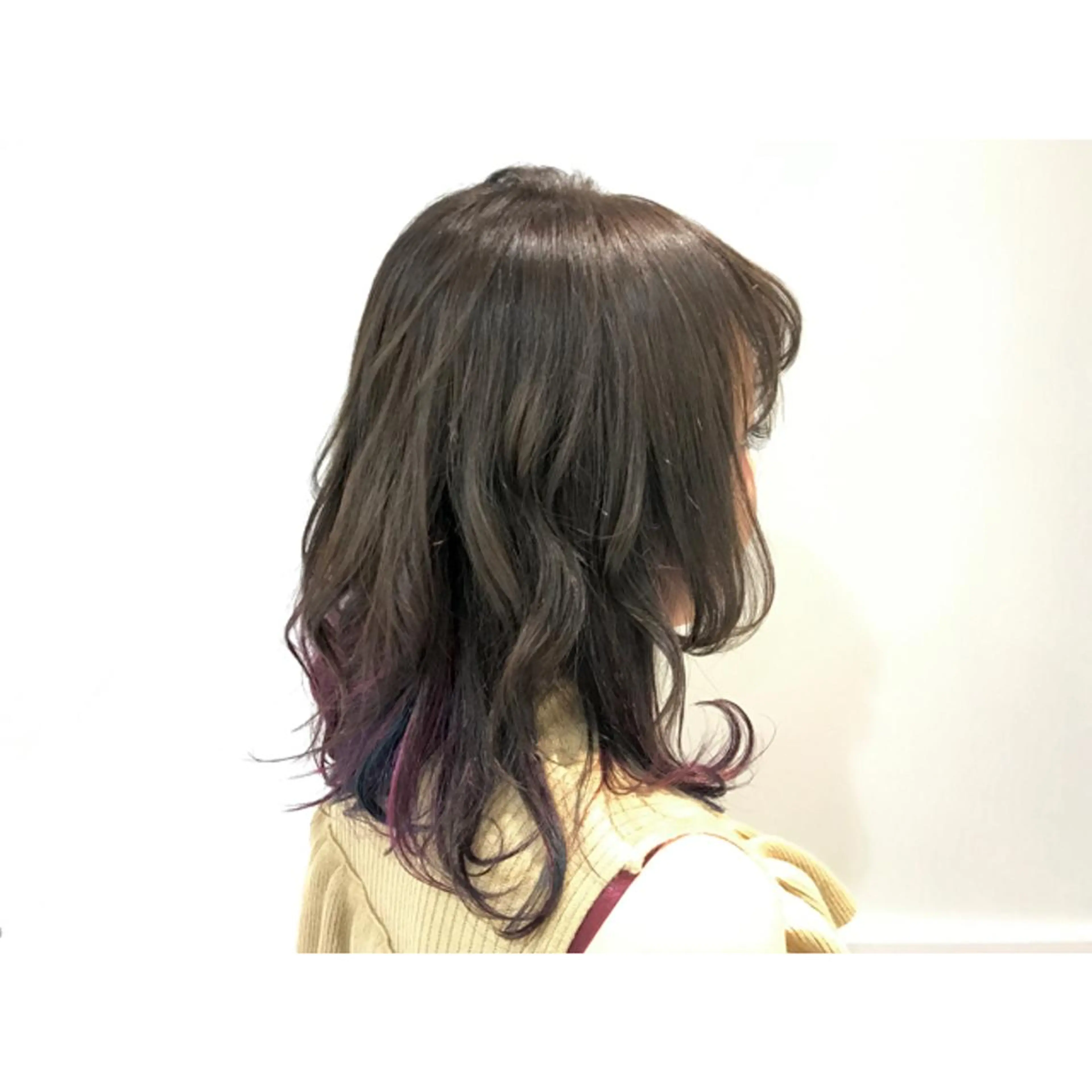 セミロング 若林 美由希のヘアスタイル