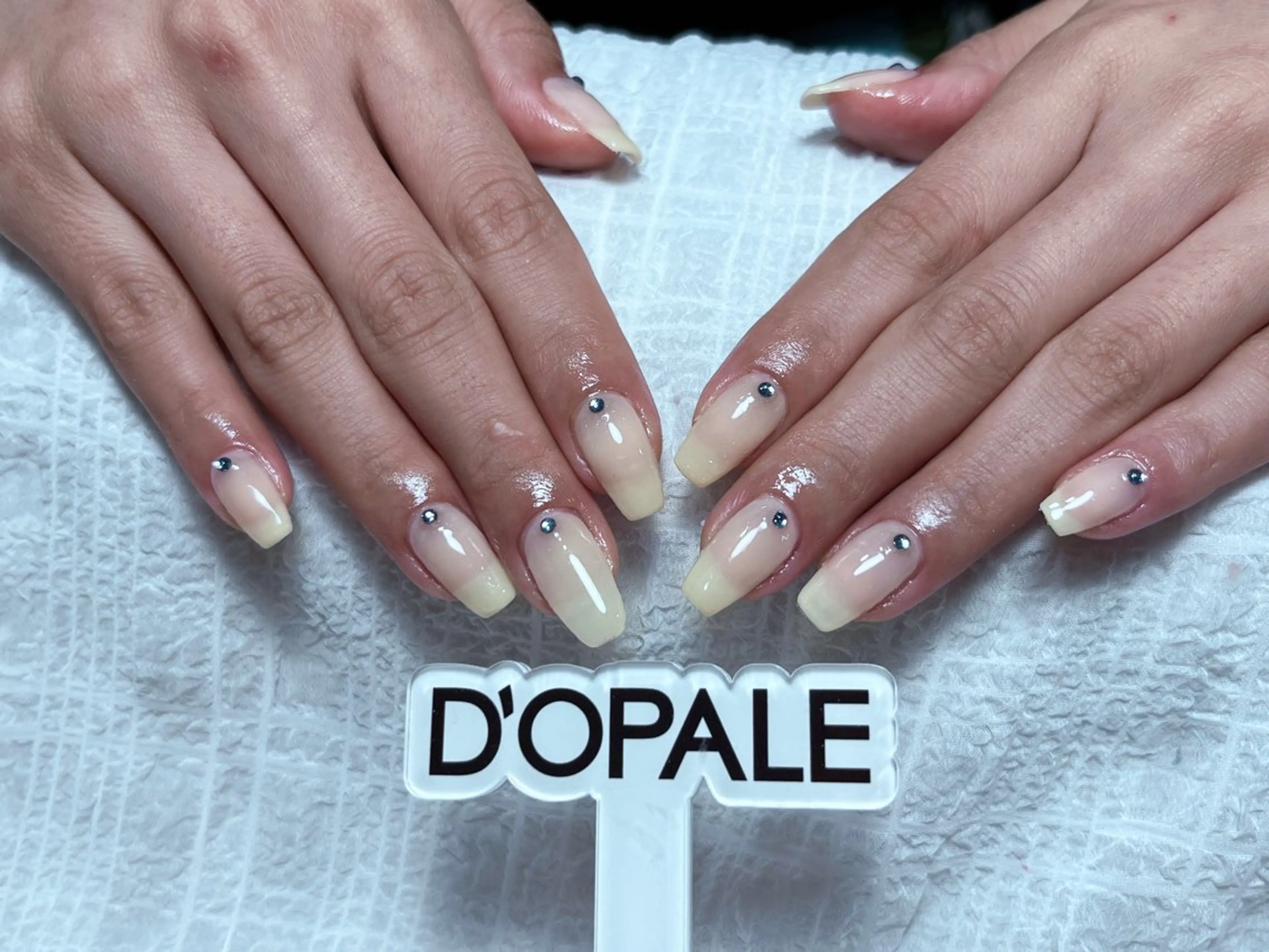 ネイル 長さ出し専門店 上野店サロンのネイルデザイン