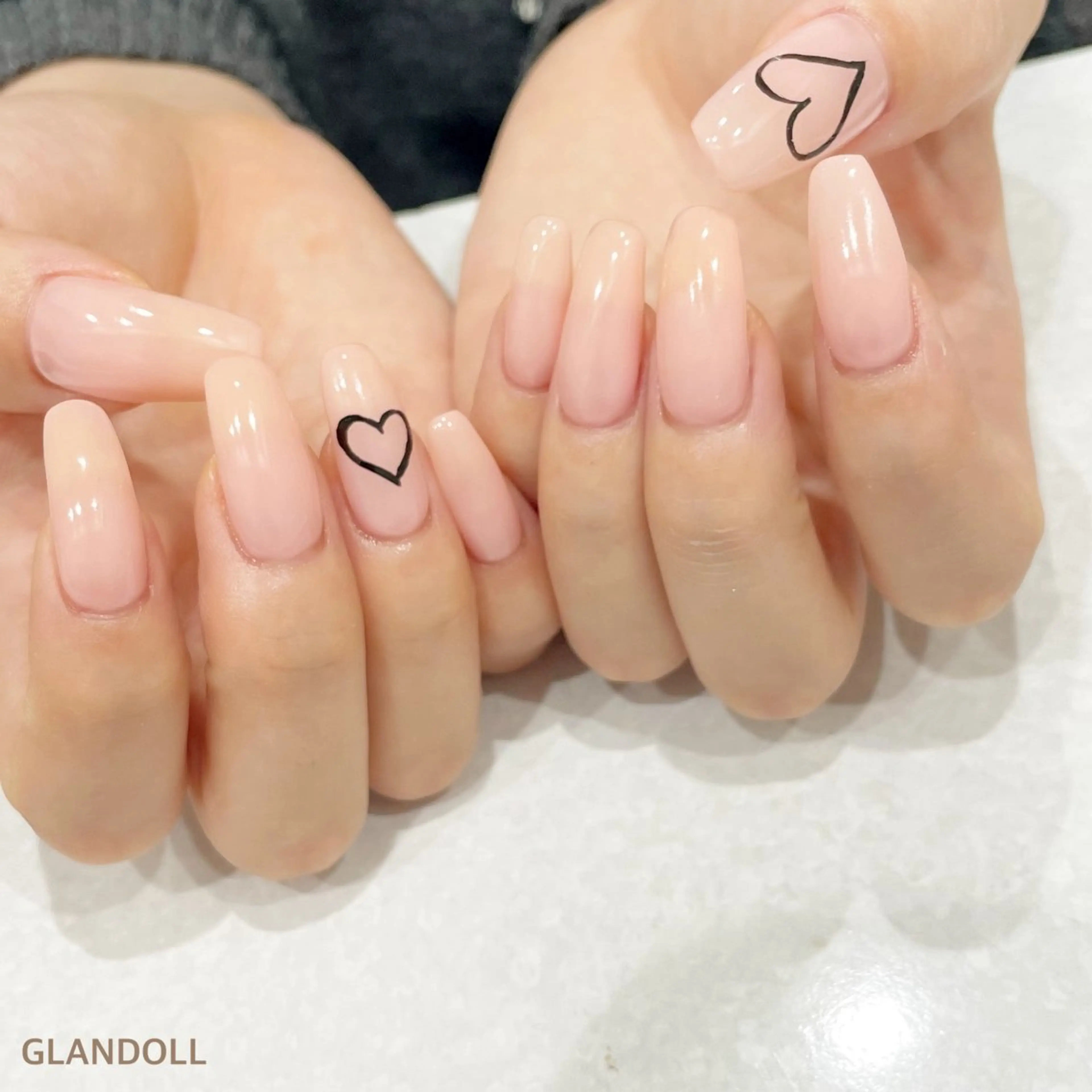 ネイル アートネイル 長さ出し シンプルネイル ハンドネイル GLANDOLL YURIのネイルデザイン