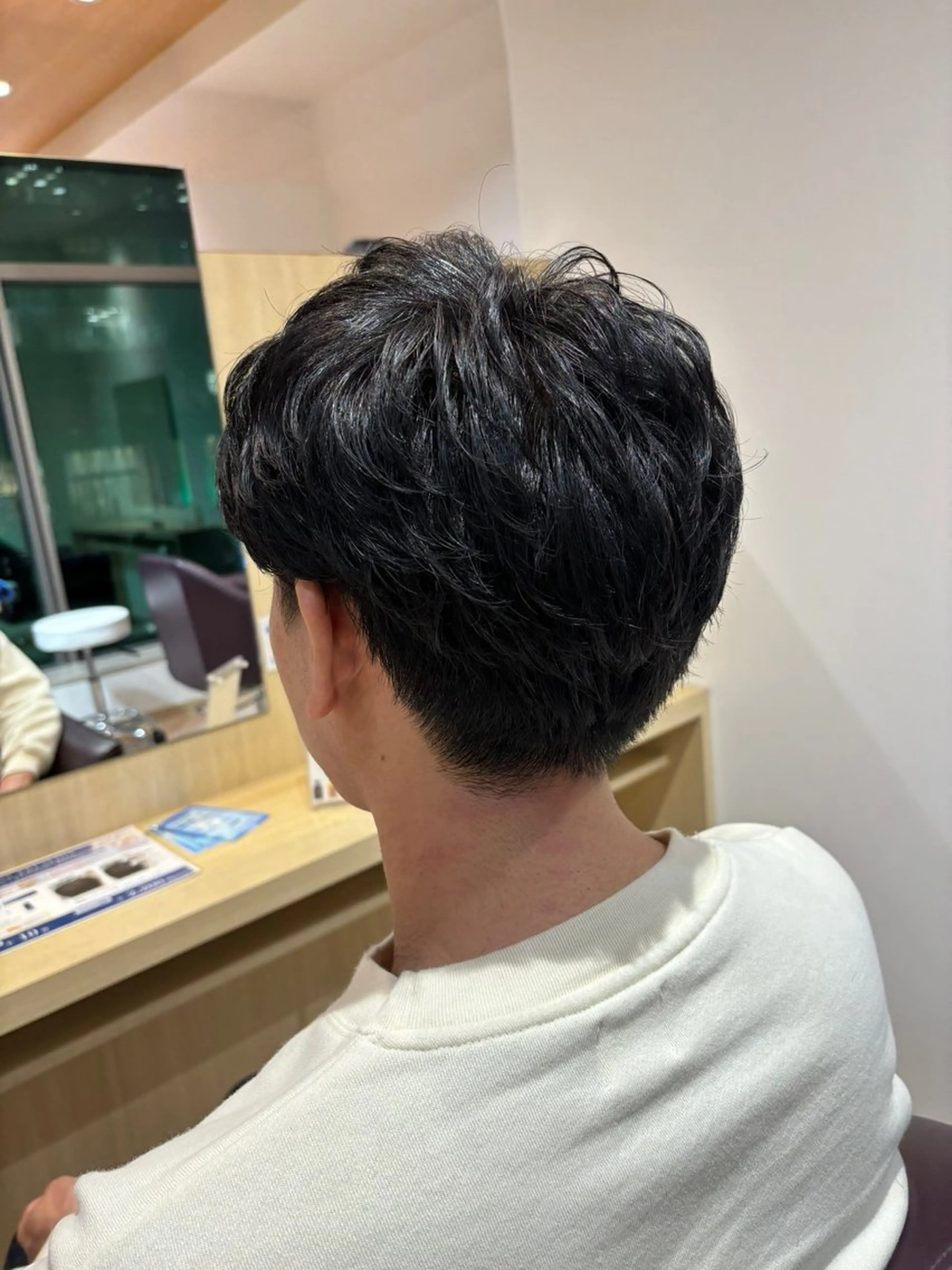 パーマ メンズ カット パーマ ゆい/パーマ/レイヤ ー/似合わせカラーのヘアスタイル