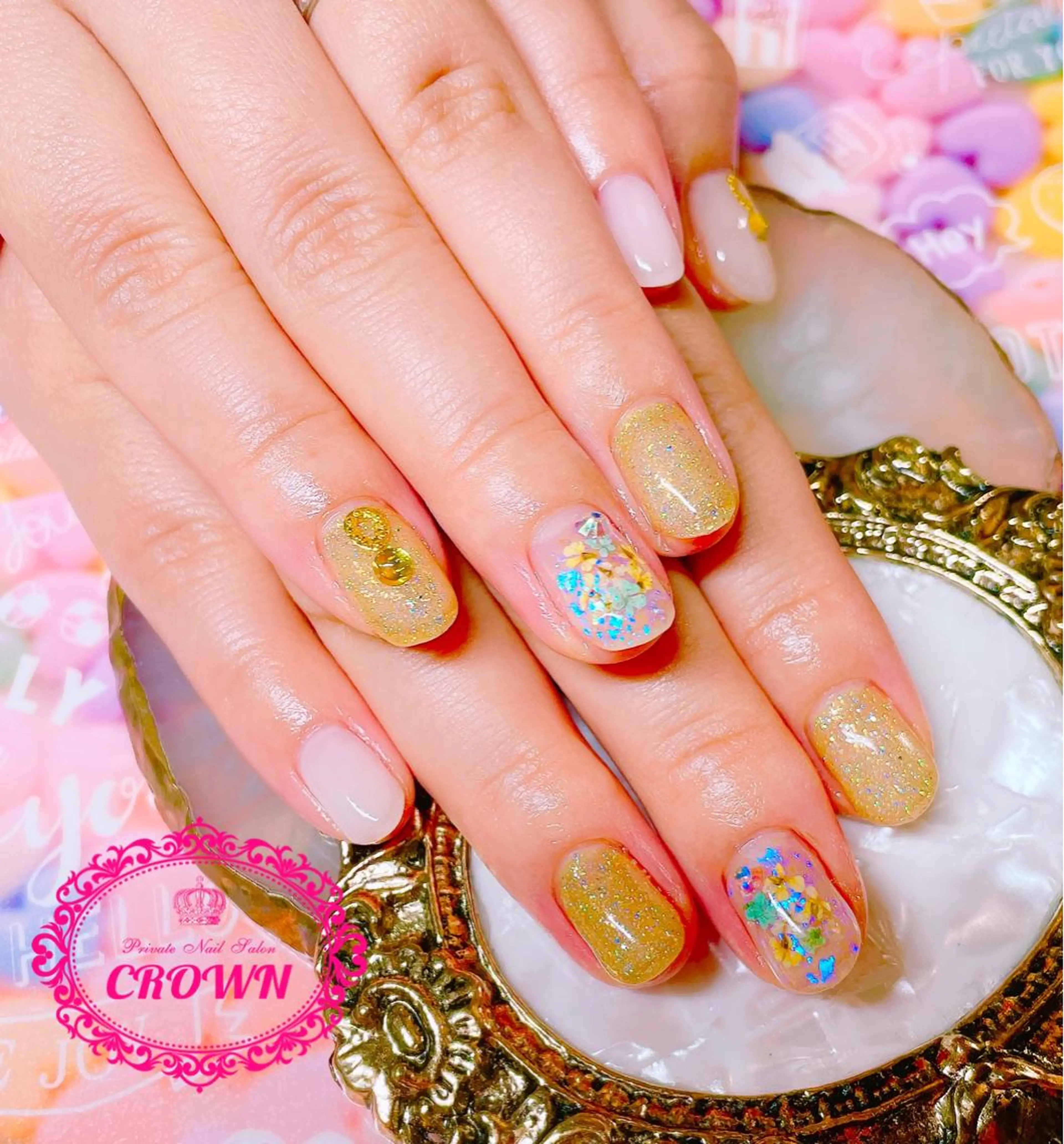 ネイル ハンドネイル CROWN プライベートサロンのネイルデザイン