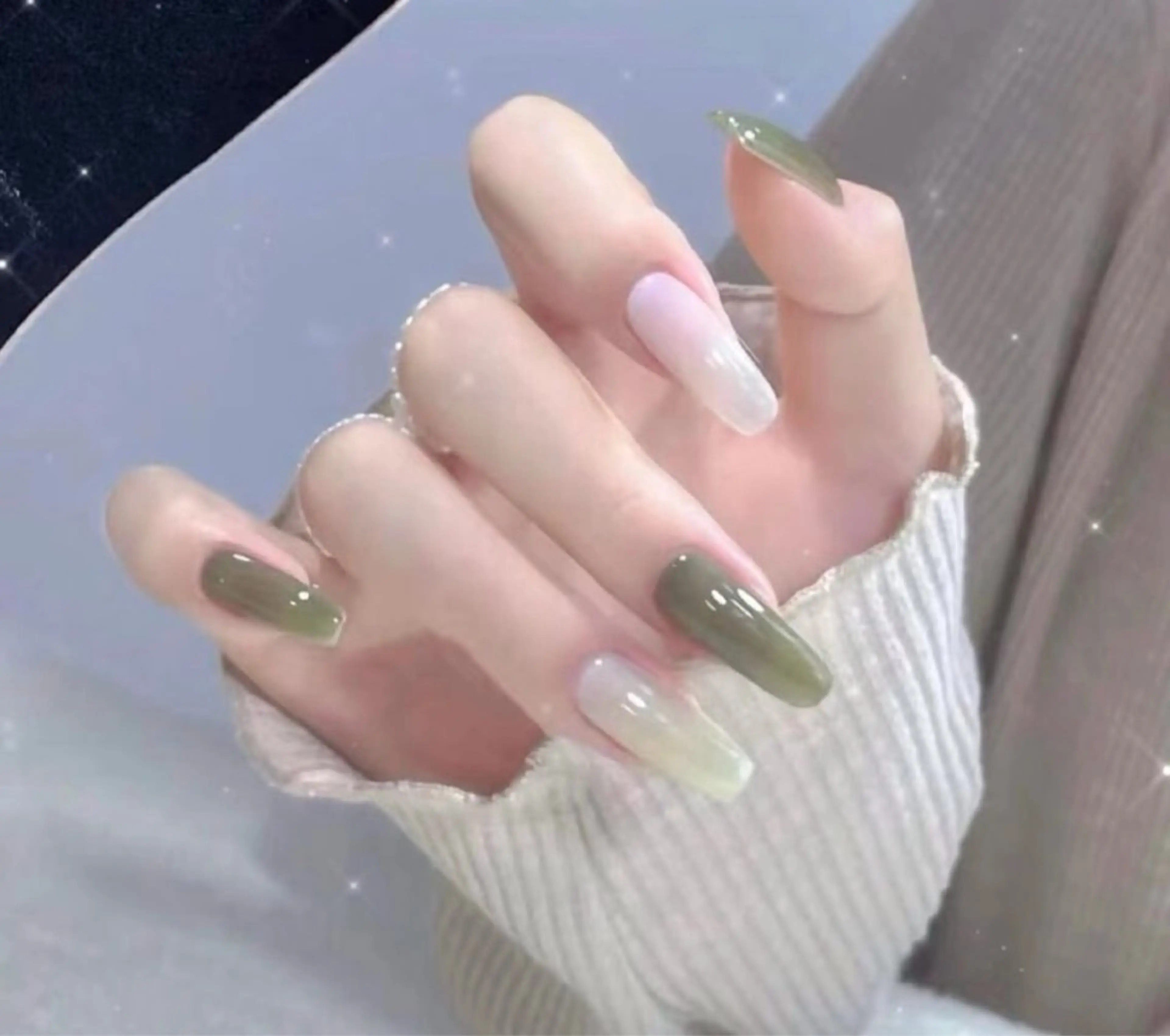 🎀🉐ワンカラー🎀🉐+２個パーツ 🎀🉐ケア込みの写真