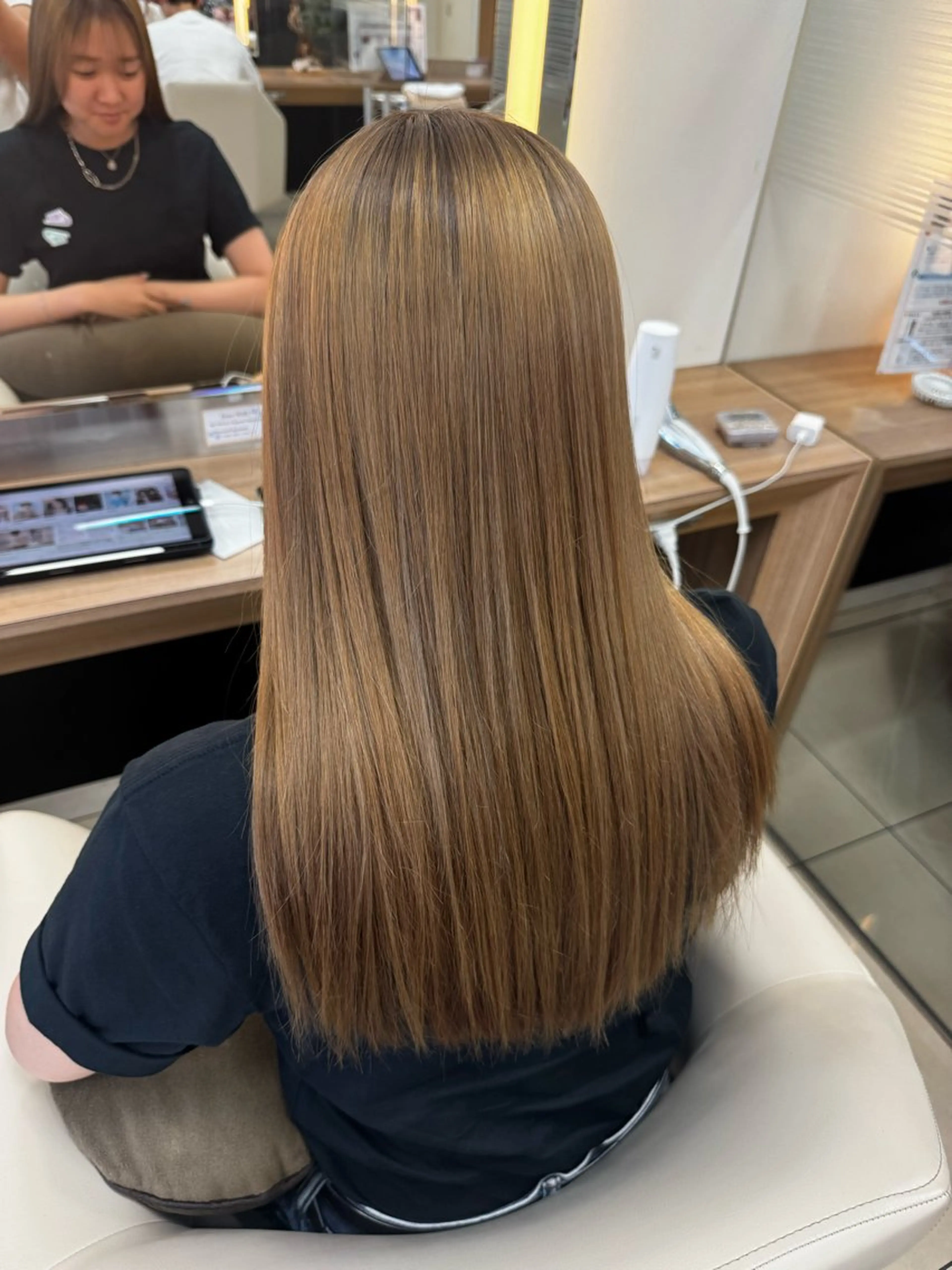 ロング ダブルカラーベージュ カラー/tuburaのヘアスタイル