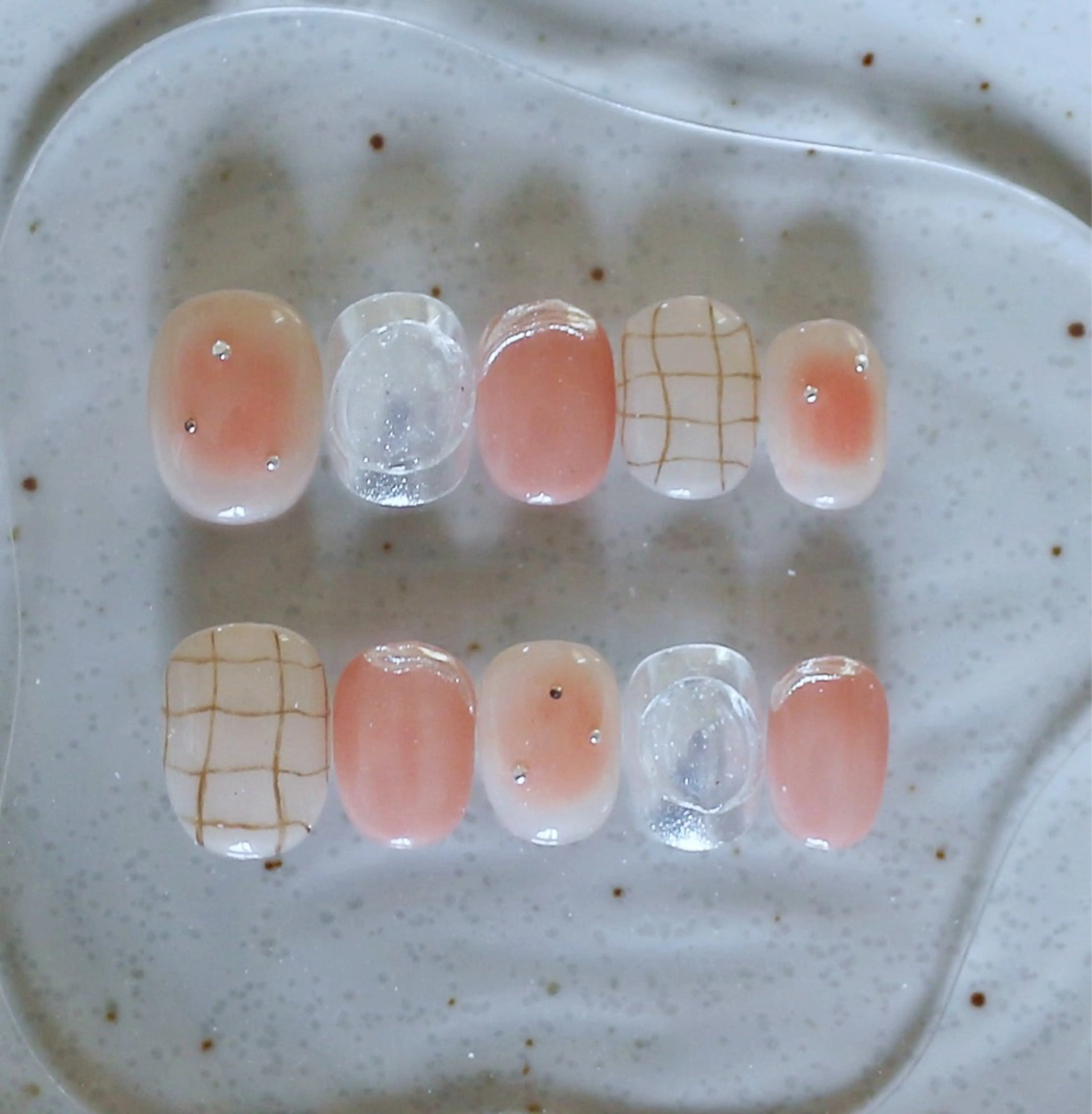 ネイル チークネイル 韓国ネイル ミラーネイル ニュアンスネイル ピンク Baku Nailsのネイルデザイン