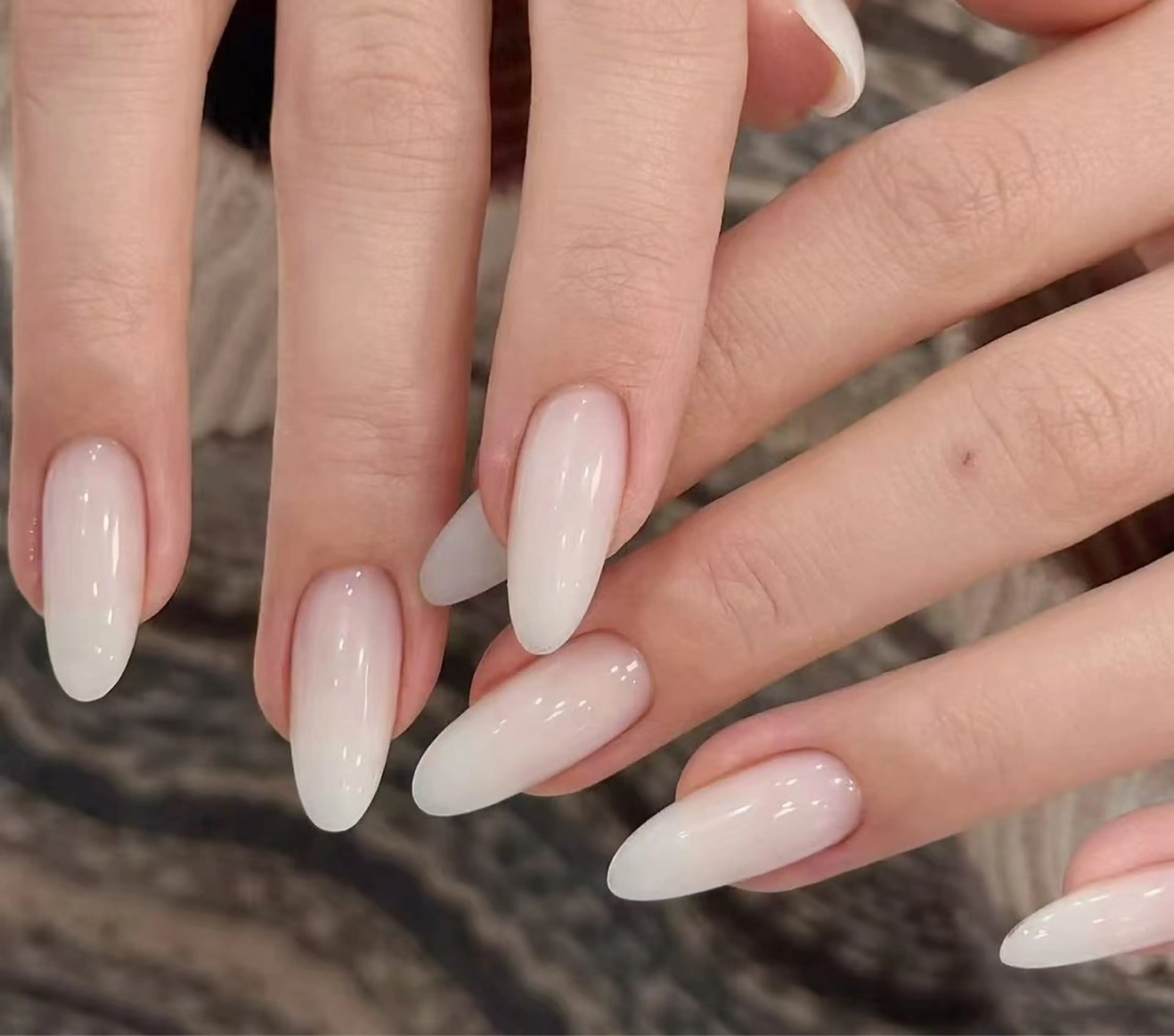 ネイル オーロラネイル フラワーネイル フットネイル フレンチネイル ジェルネイル ハンドネイル BabyYouMi ねねのネイルデザイン