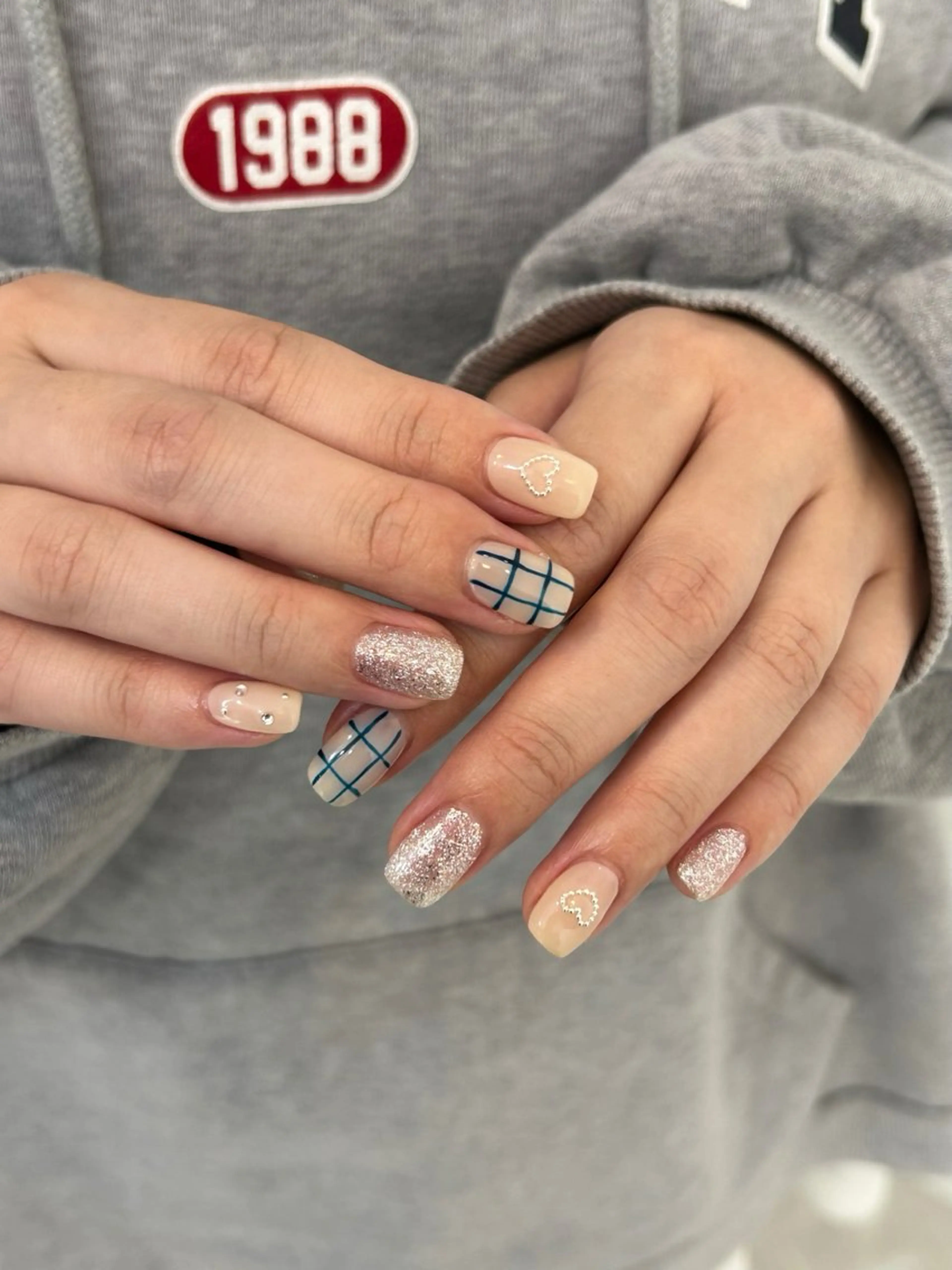 ネイル ハンドネイル CLALA Yuri🩶のネイルデザイン