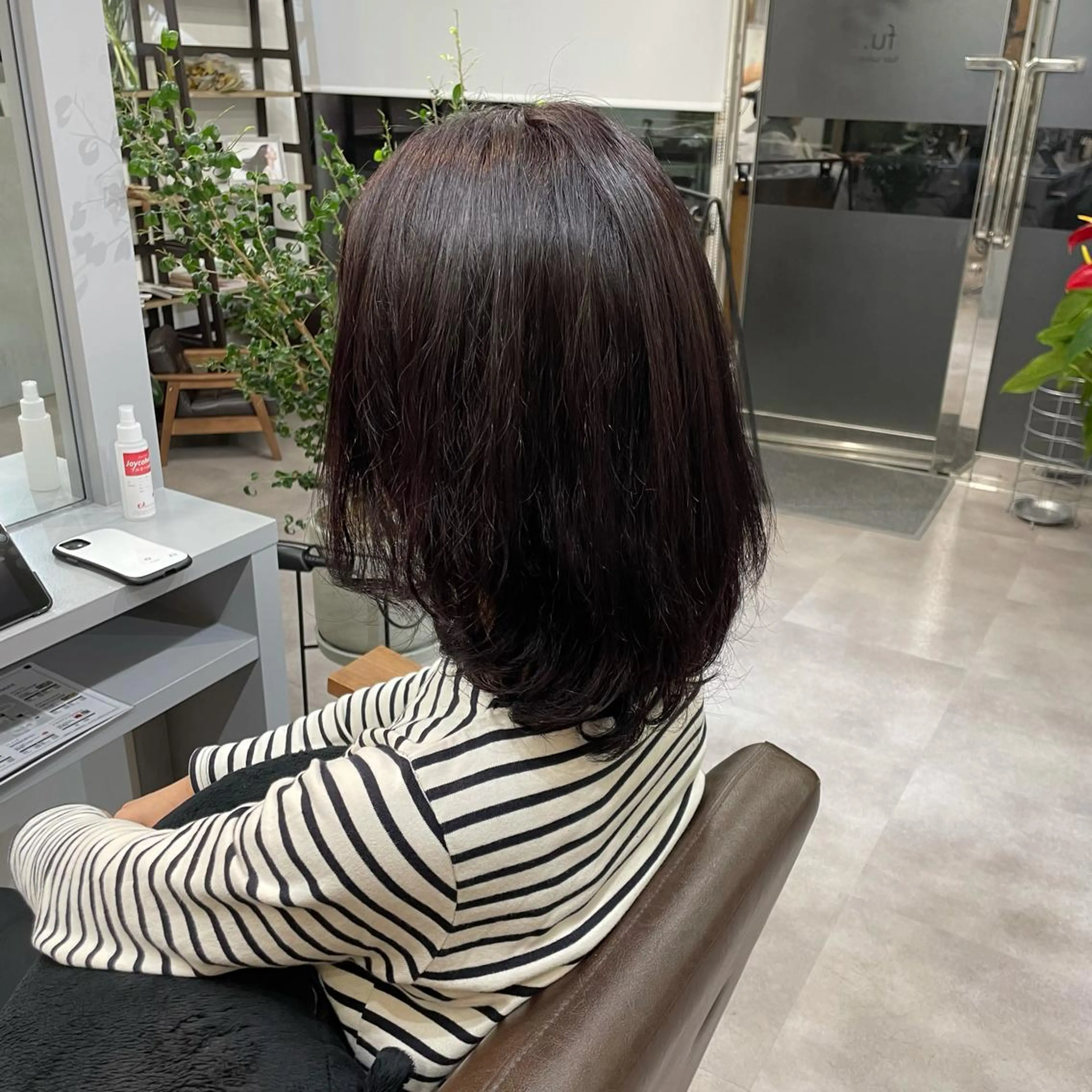 ミディアム カラー ブラウンカラー パープルカラー パープルブラウン monami 山本華菜のヘアスタイル