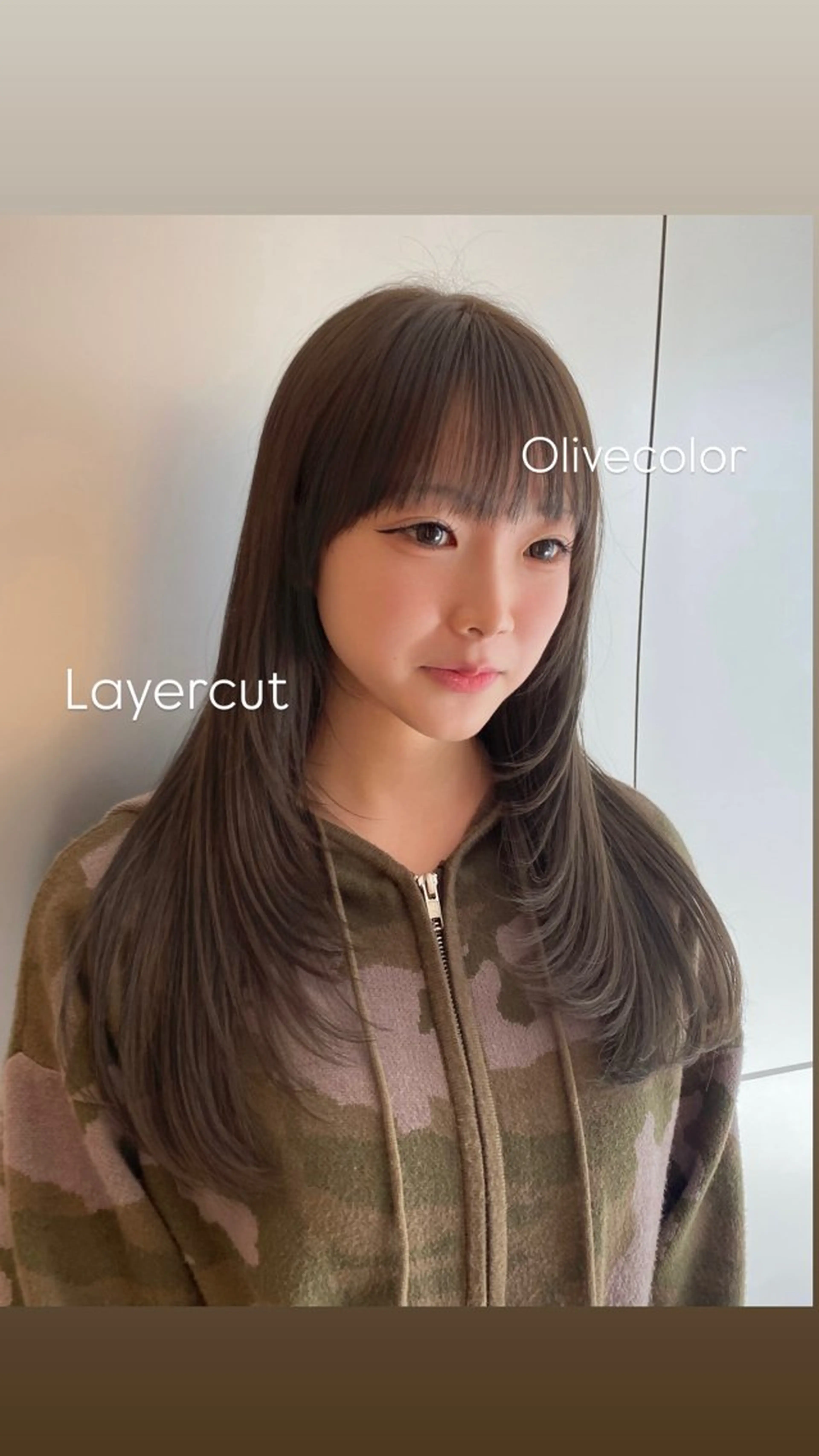 セミロング カラー ヘアアレンジ アッシュ ブリーチ ブラウンカラー チョコレートブラウン 透明感カラー カット ヘアカラー トリートメント 顔周り小顔レイヤー ×ブリーチなしカラーのヘアスタイル