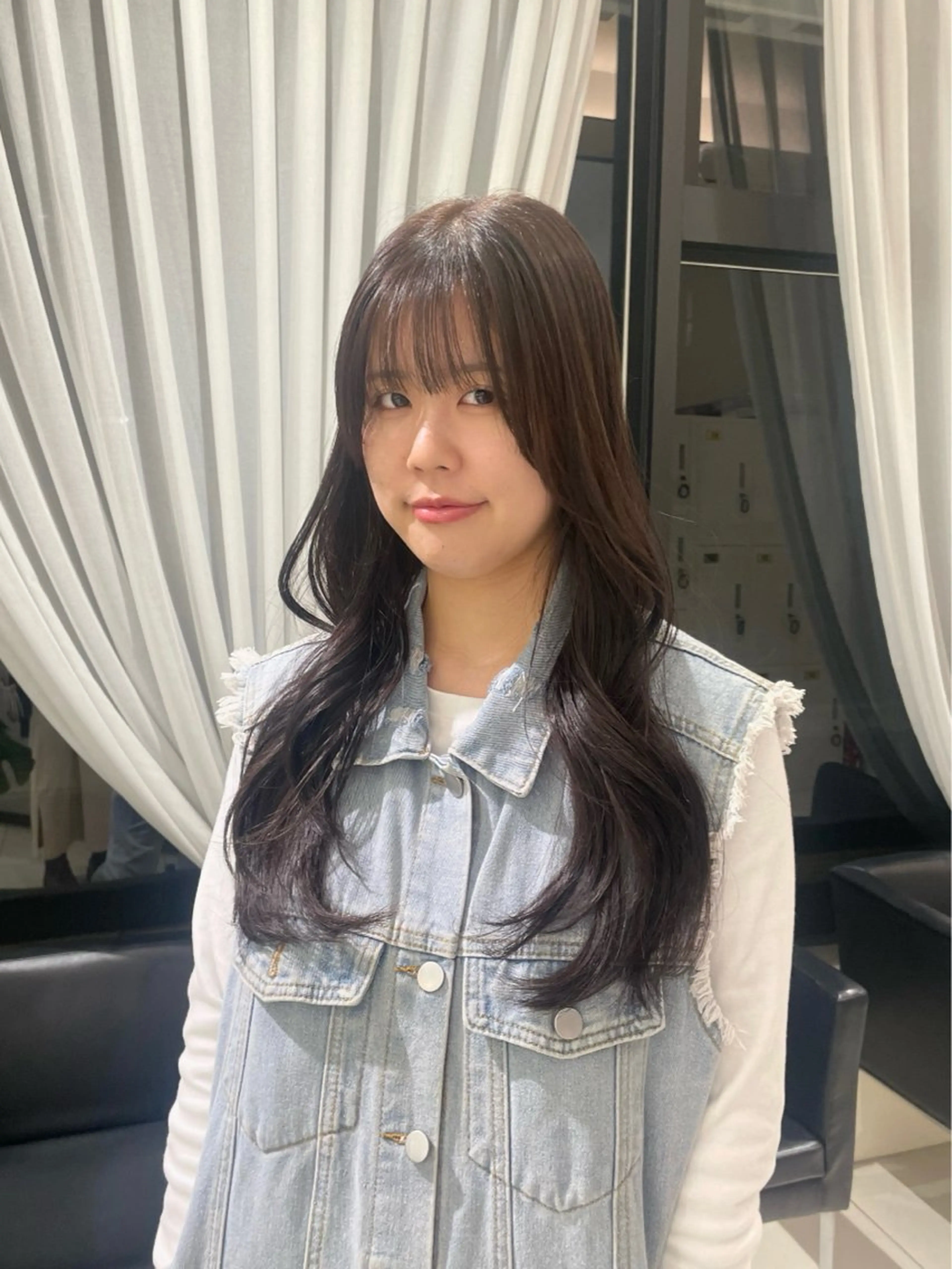 ロング 秋山 智香のヘアスタイル