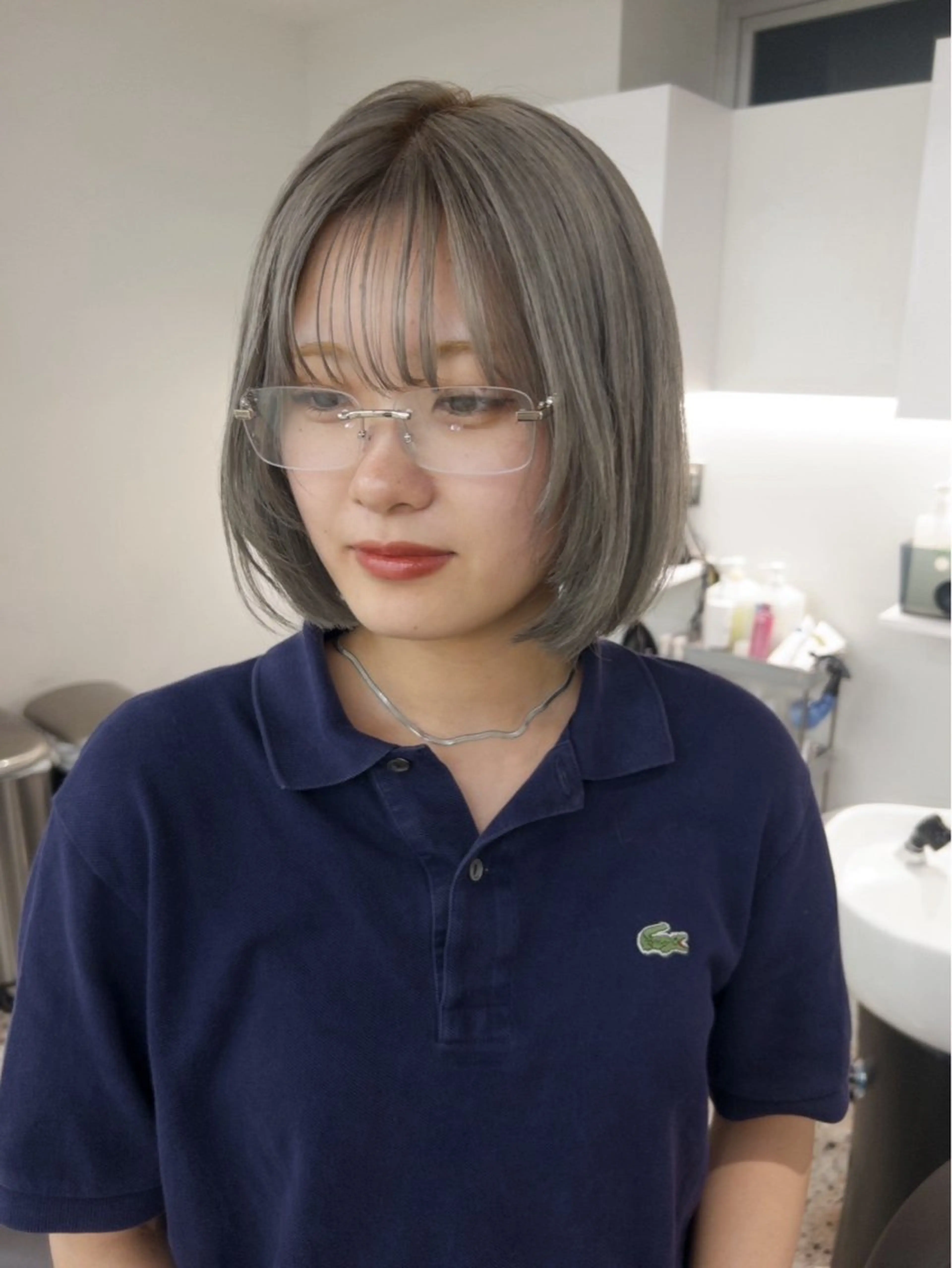 カラー リン🔔ボブ cut ベージュカラー🤎のヘアスタイル