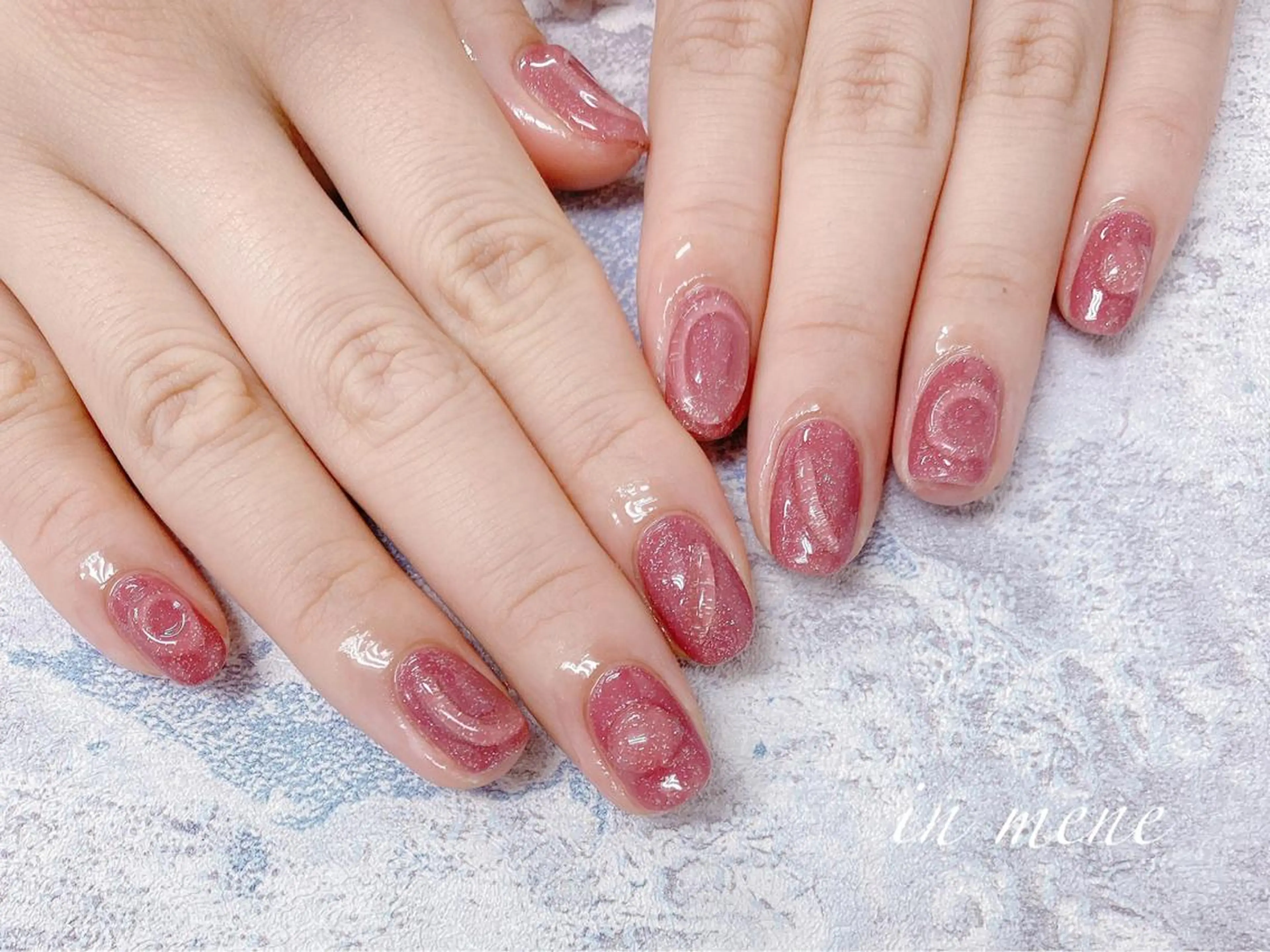 ネイル ラメ(グリッター) ぷっくりネイル IN MENE所属・IN MENEのネイルデザイン