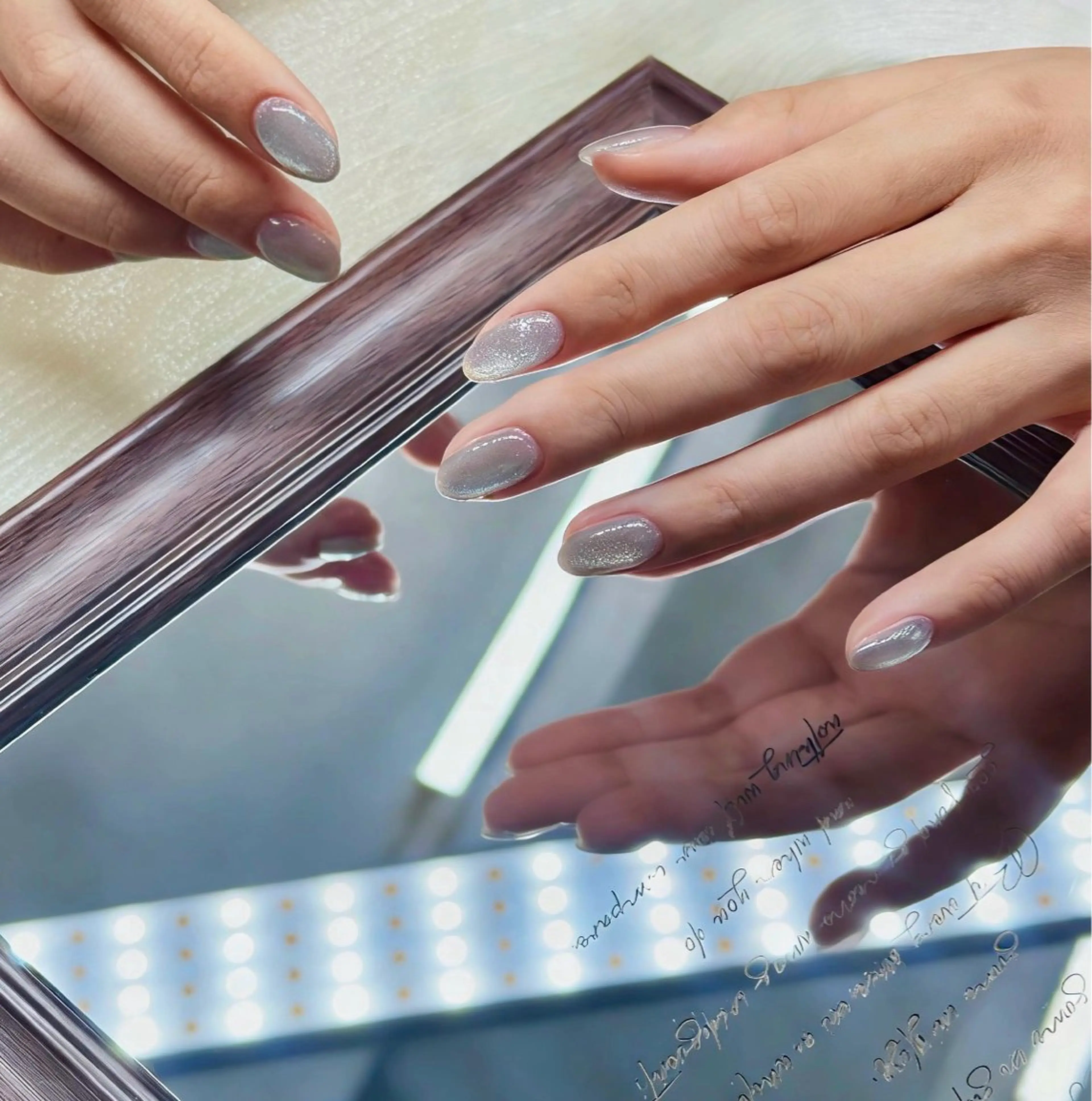 ネイル DoReMi サロン リンゴのネイルデザイン