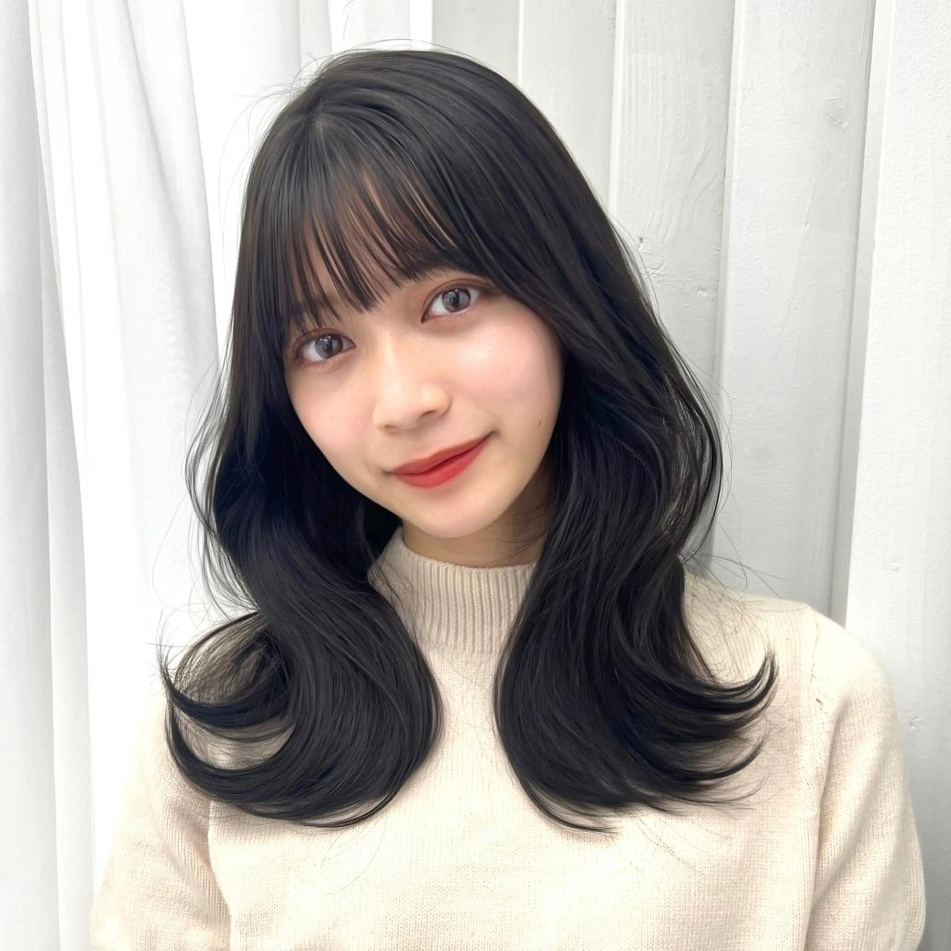 セミロング カラー 韓国ヘア♡ 顔まわりカットayaのヘアスタイル
