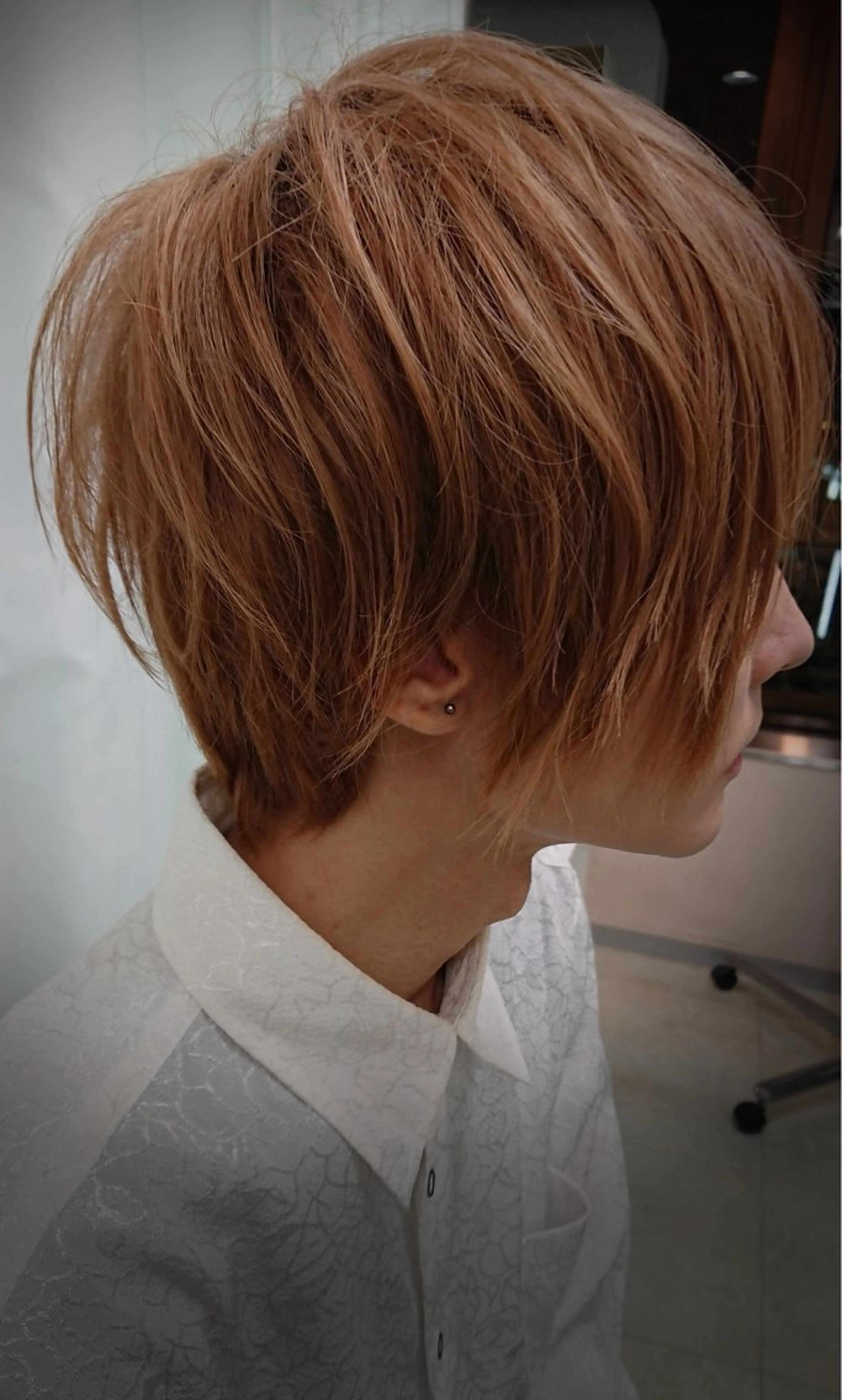 ショート カラー メンズ レイヤーカット au美容室所属・au栄矢場町 水素髪質改善Tのヘアスタイル