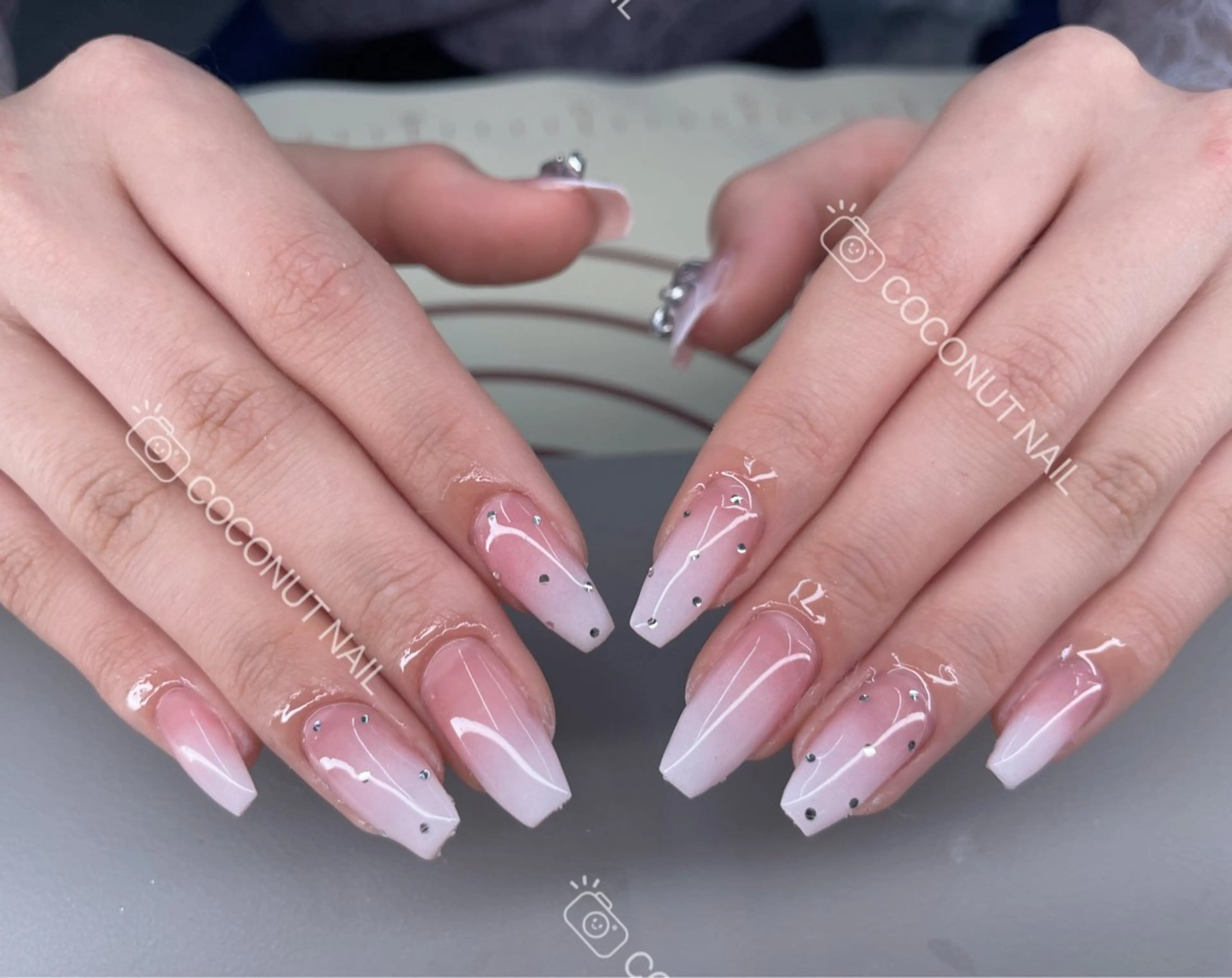ネイル ハンドネイル 神田 ココナッツのネイルデザイン