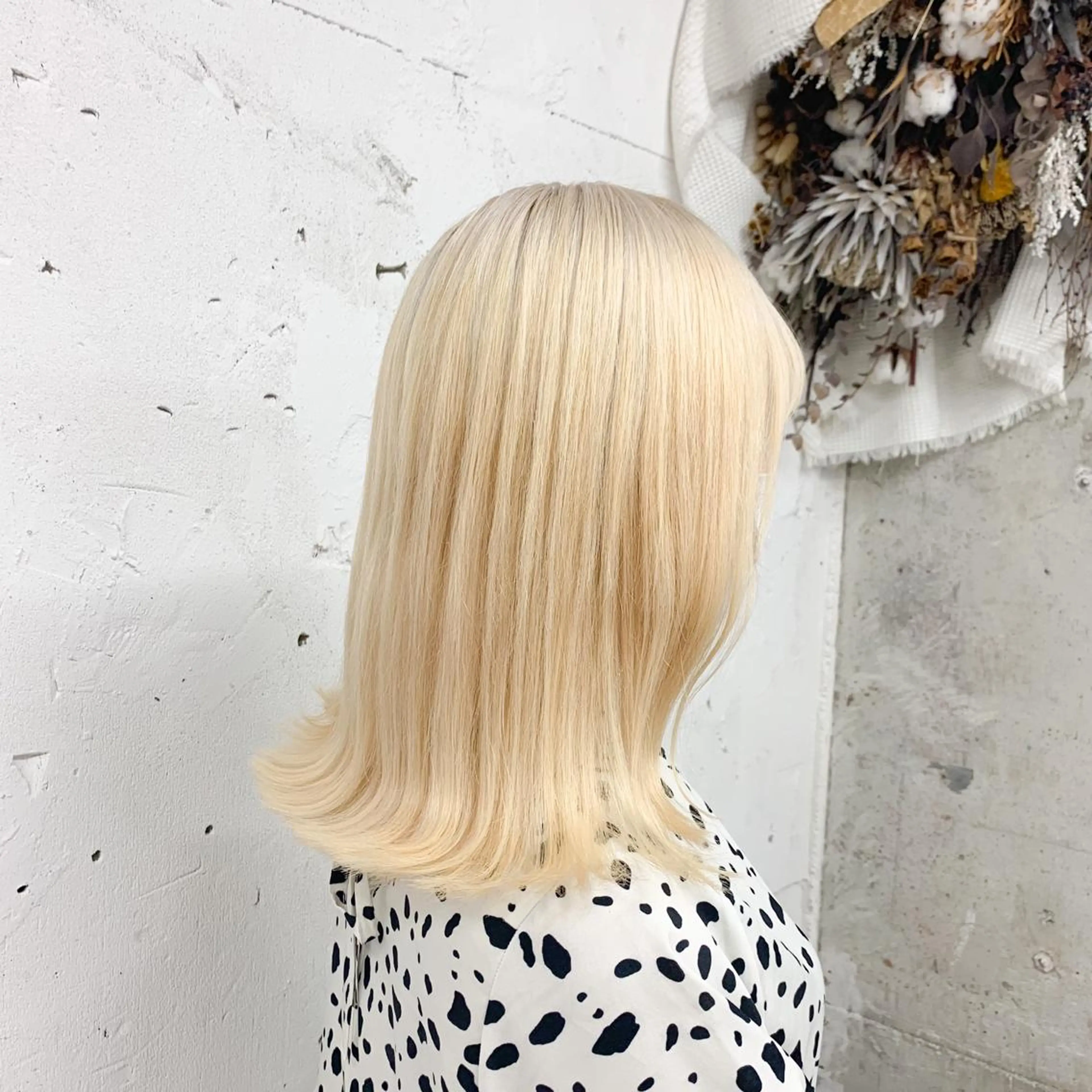 カラー ブリーチ 抜きっぱなしブロンド Noele hair atelier(ノエルヘアアトリエ)所属・北上ゆい/個性派/ ナチュラルアレンジのヘアスタイル