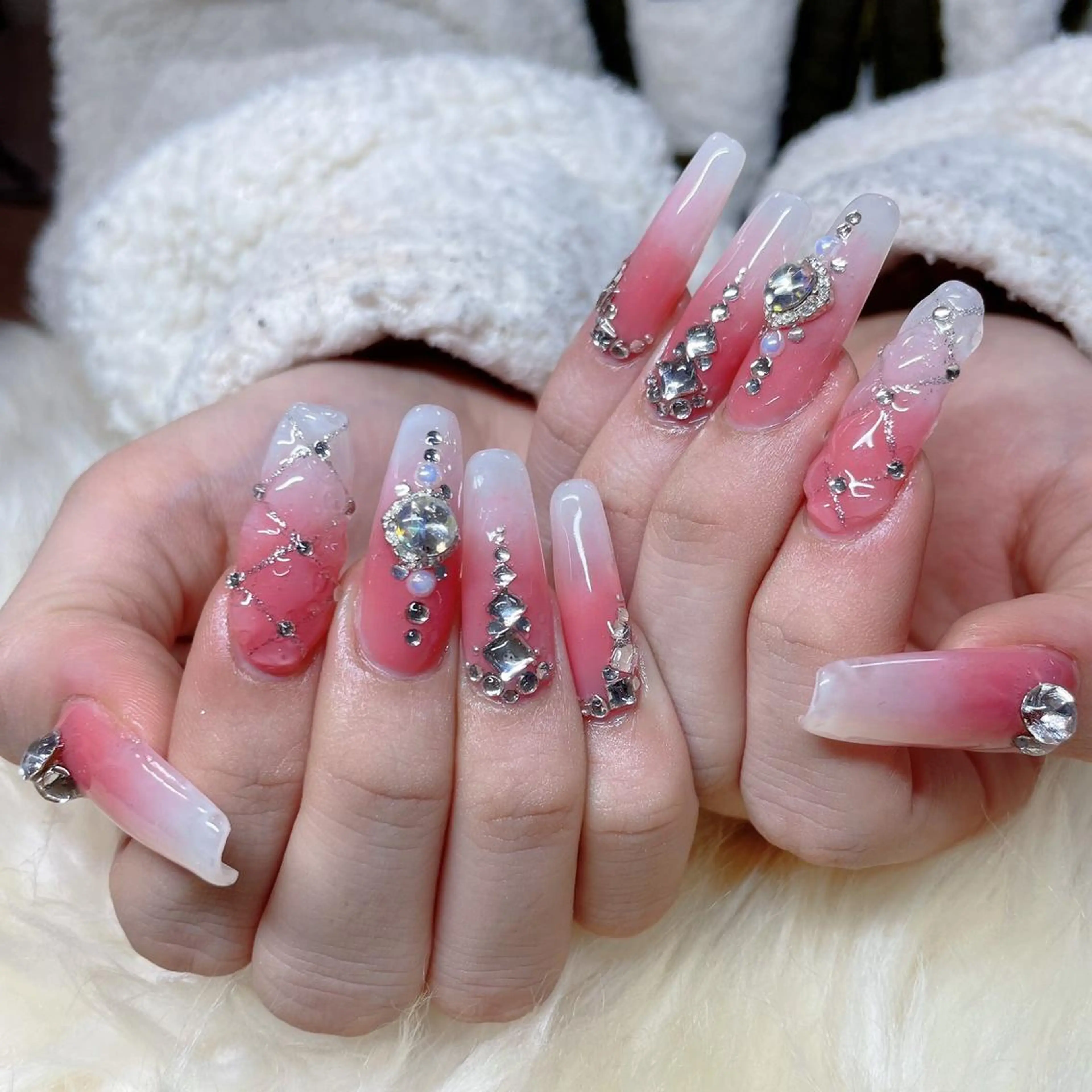 ロング ロング ハンドネイル ハンドケア 💜MIYA nail川崎店のネイルデザイン