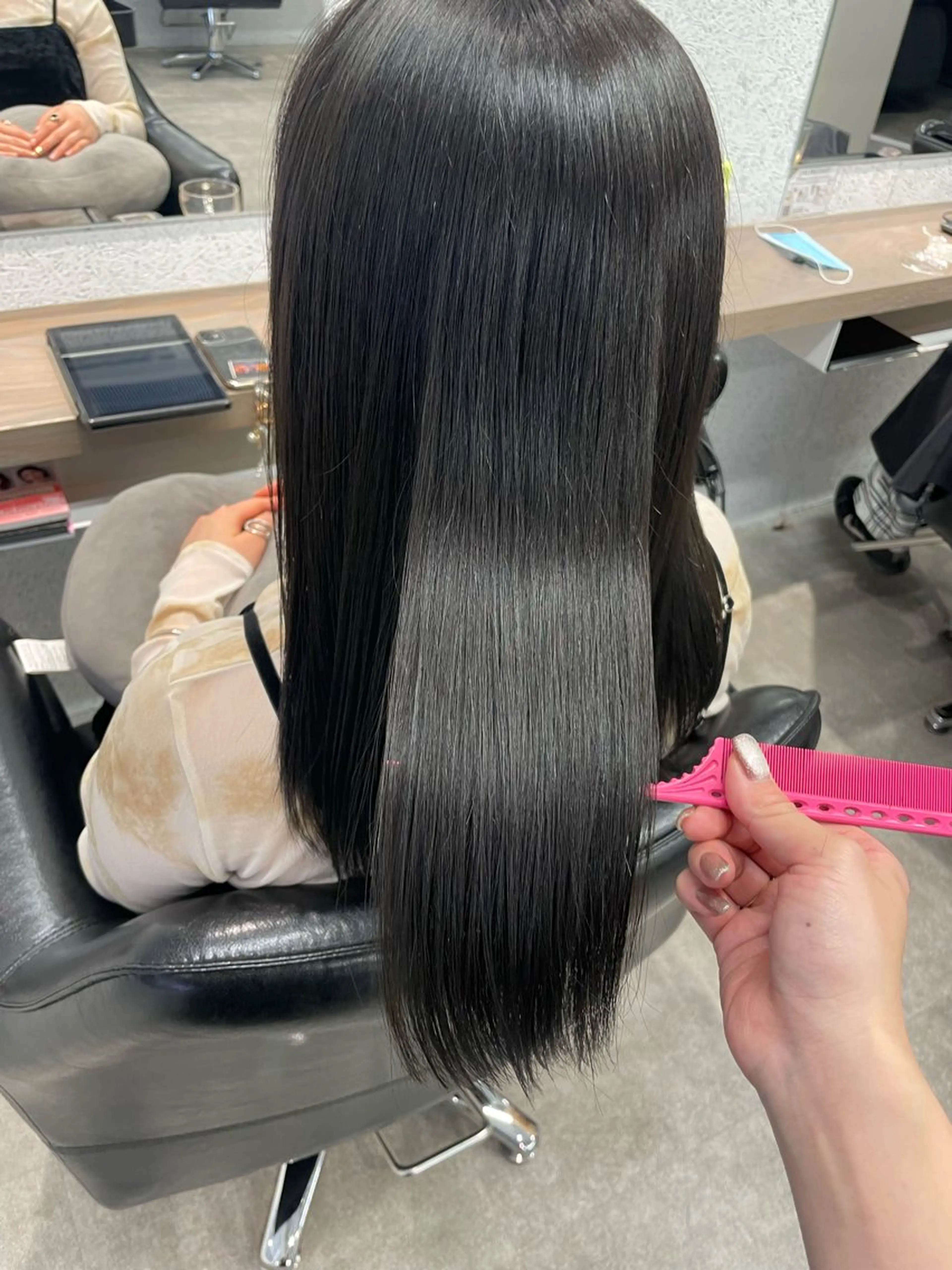 セミロング カラー 透明感カラー/艶髪 ♥柏谷菜穂♥のヘアスタイル