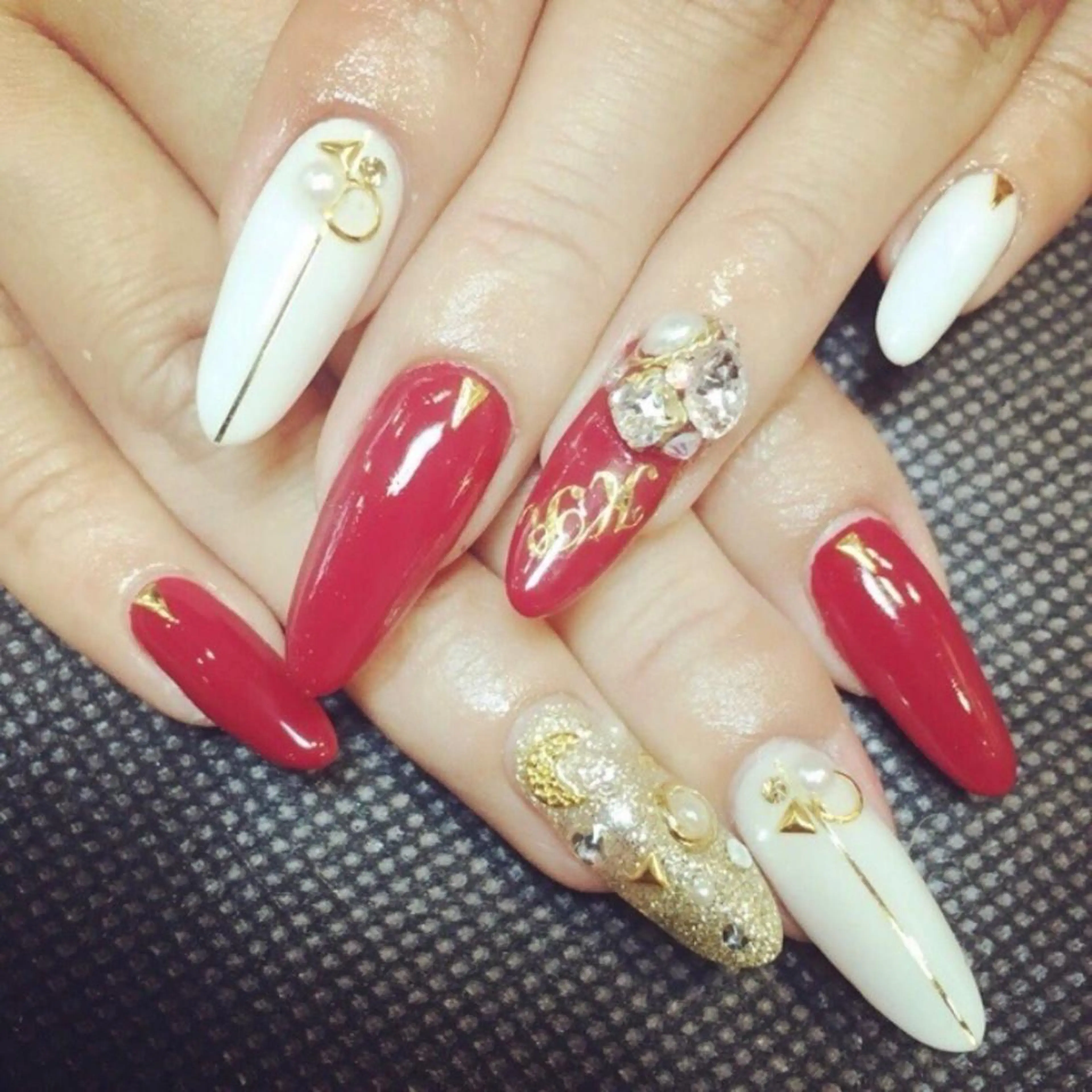 ネイル アートネイル 長さ出し 安藤 Charlotteのネイルデザイン