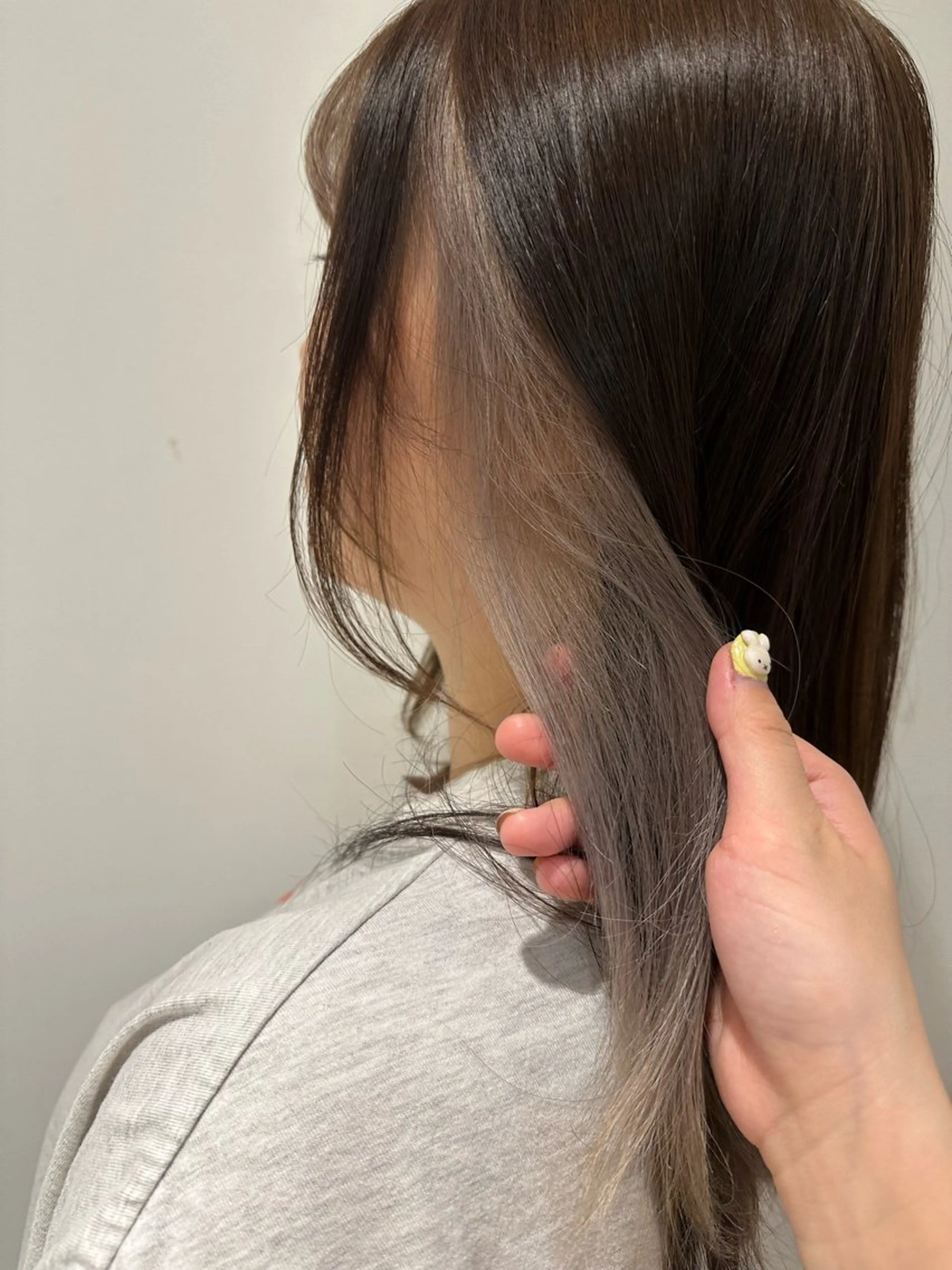 セミロング カラー ベージュカラー ヘアカラー いまじゅく あおいのヘアスタイル