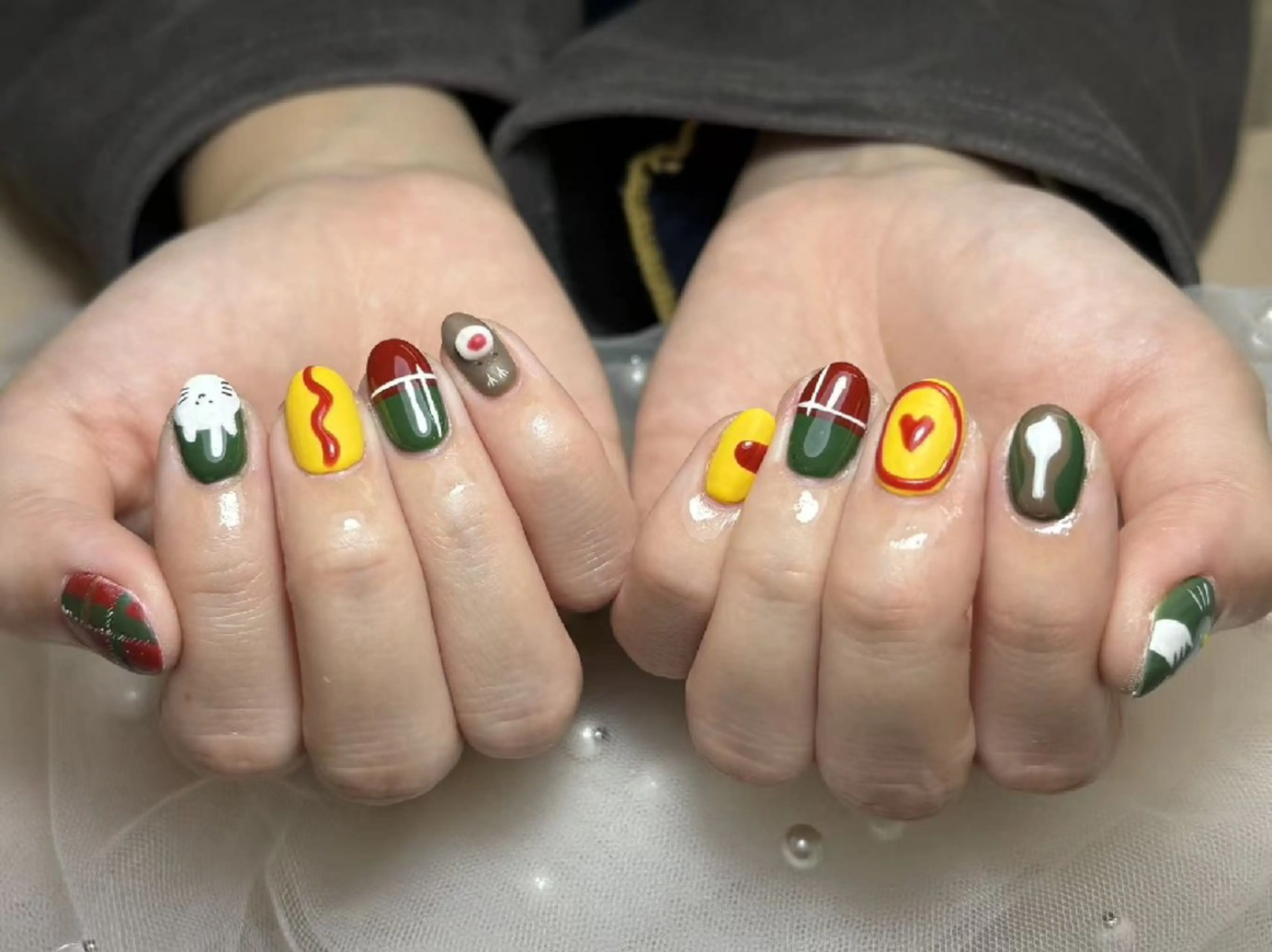 ネイル ハンドネイル モニカ アキイのネイルデザイン