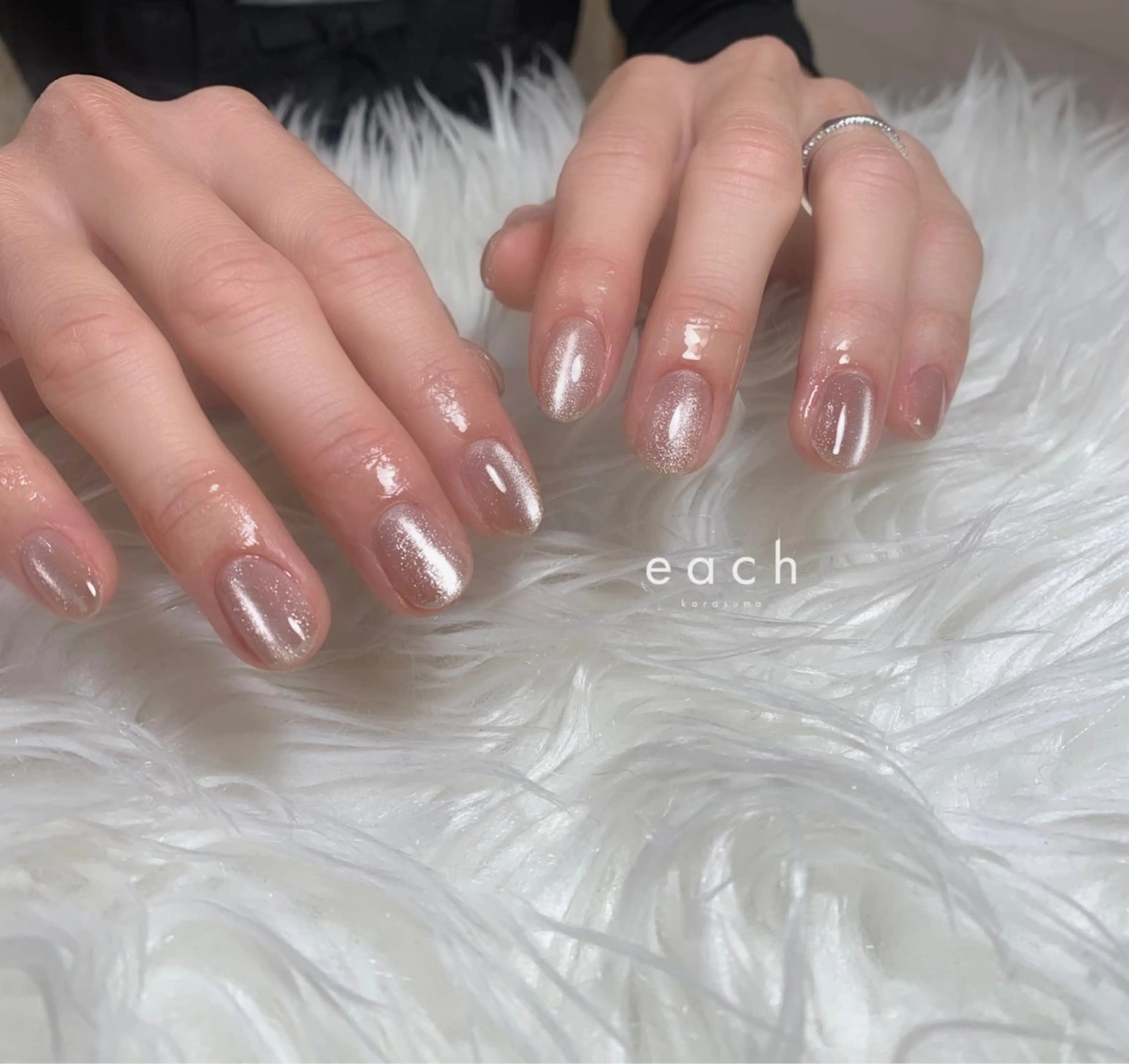 ネイル マグネットネイル each Hibikiのネイルデザイン