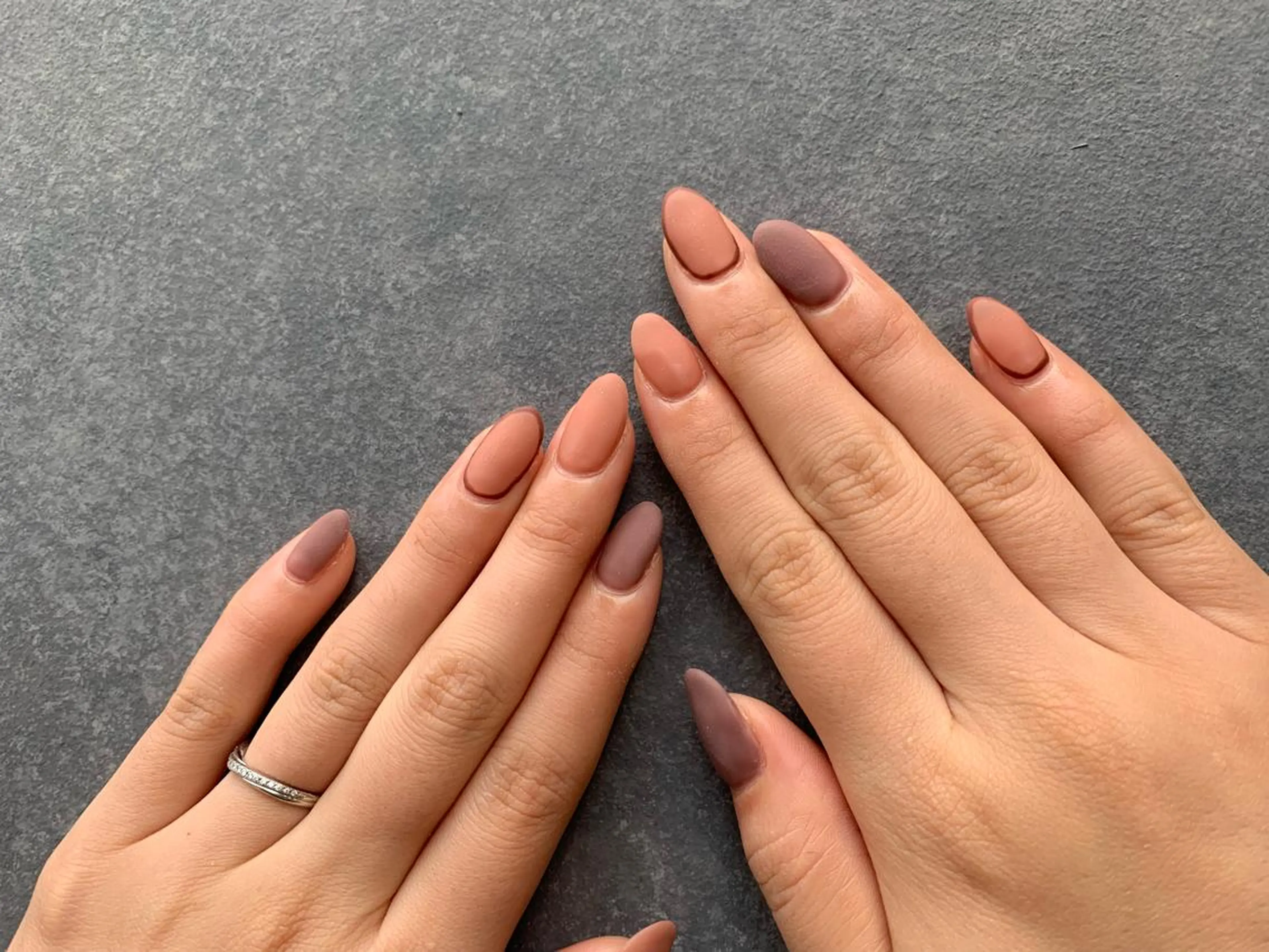 ネイル nail room clear. パラジェル所属・sode shioriのネイルデザイン