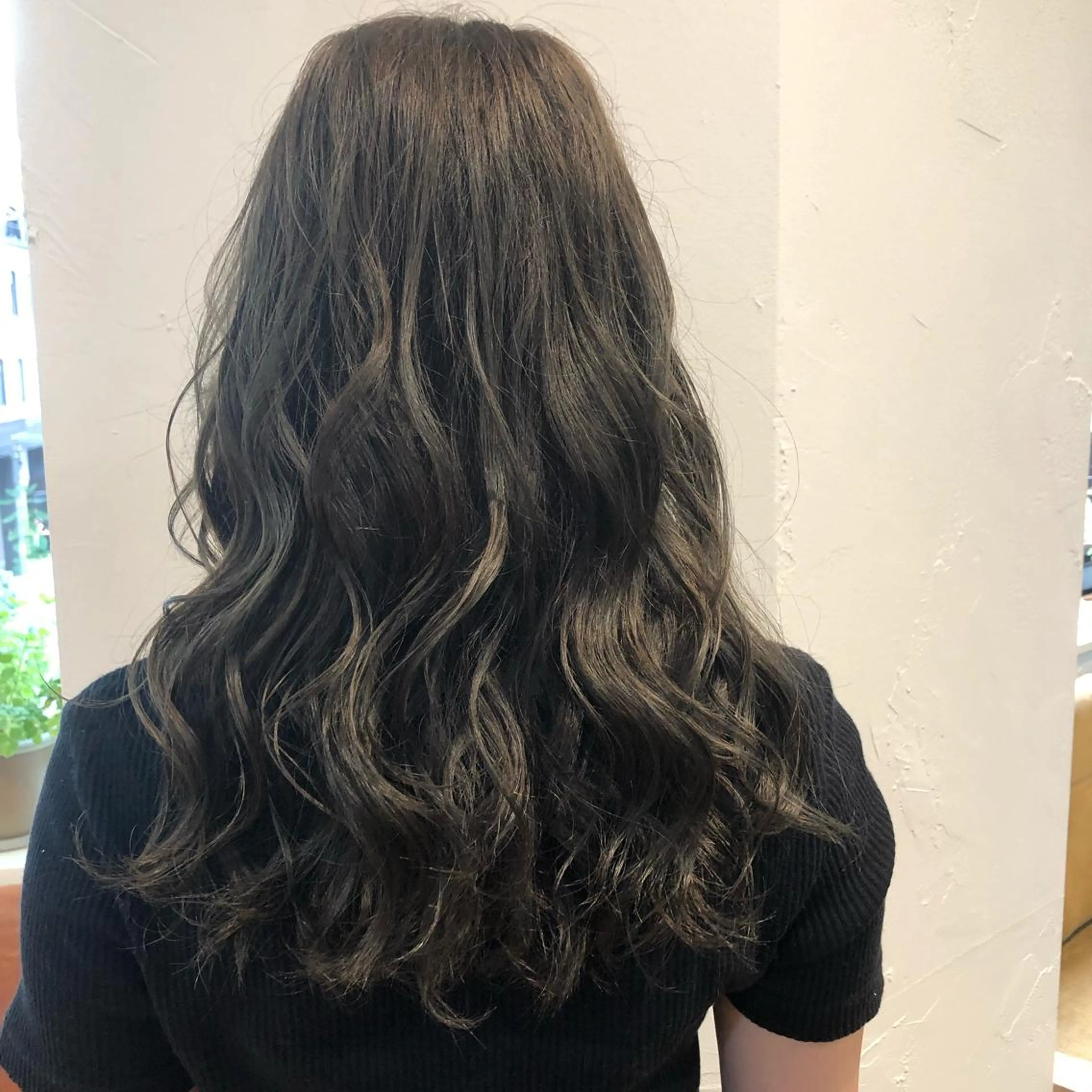 ロング ヘアカラー femeene所属・ichikawa kaitoのヘアスタイル