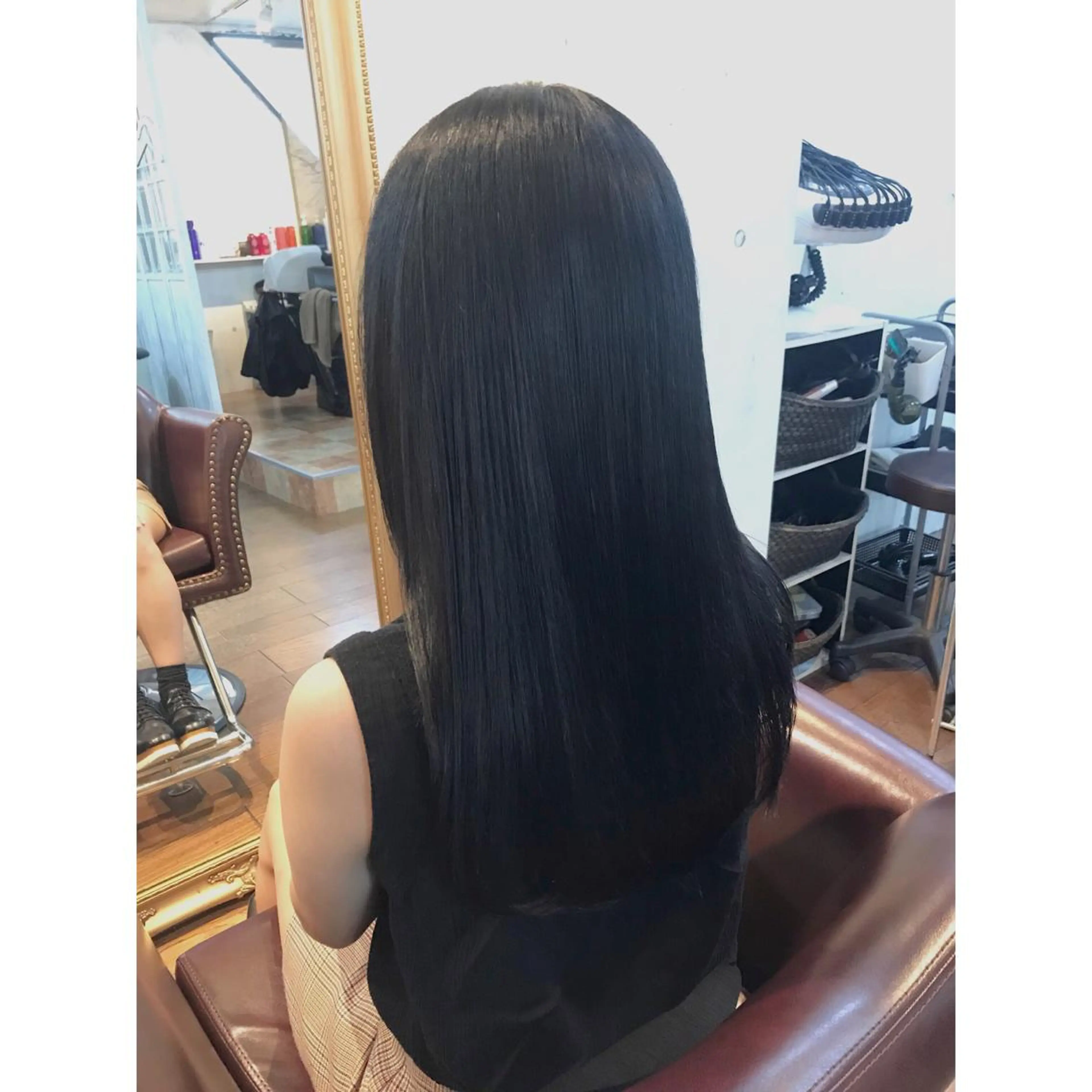 セミロング corona hairdesign KAZUE MAEDA所属・マエダ カズエ🫶 coronahairのヘアスタイル