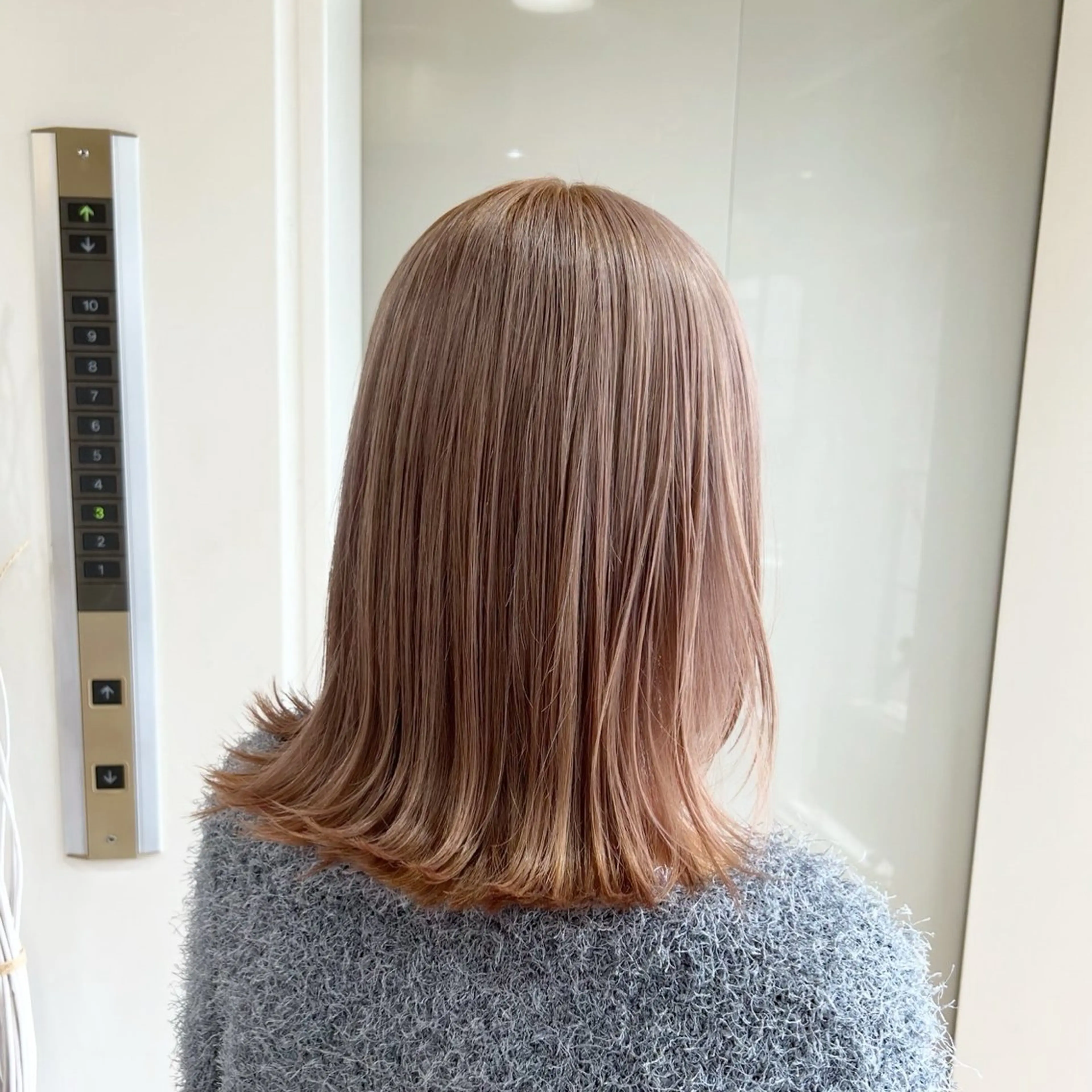 セミロング カラー ベージュカラー ミルクティーベージュ 学生指名率No.1 YUTOのヘアスタイル