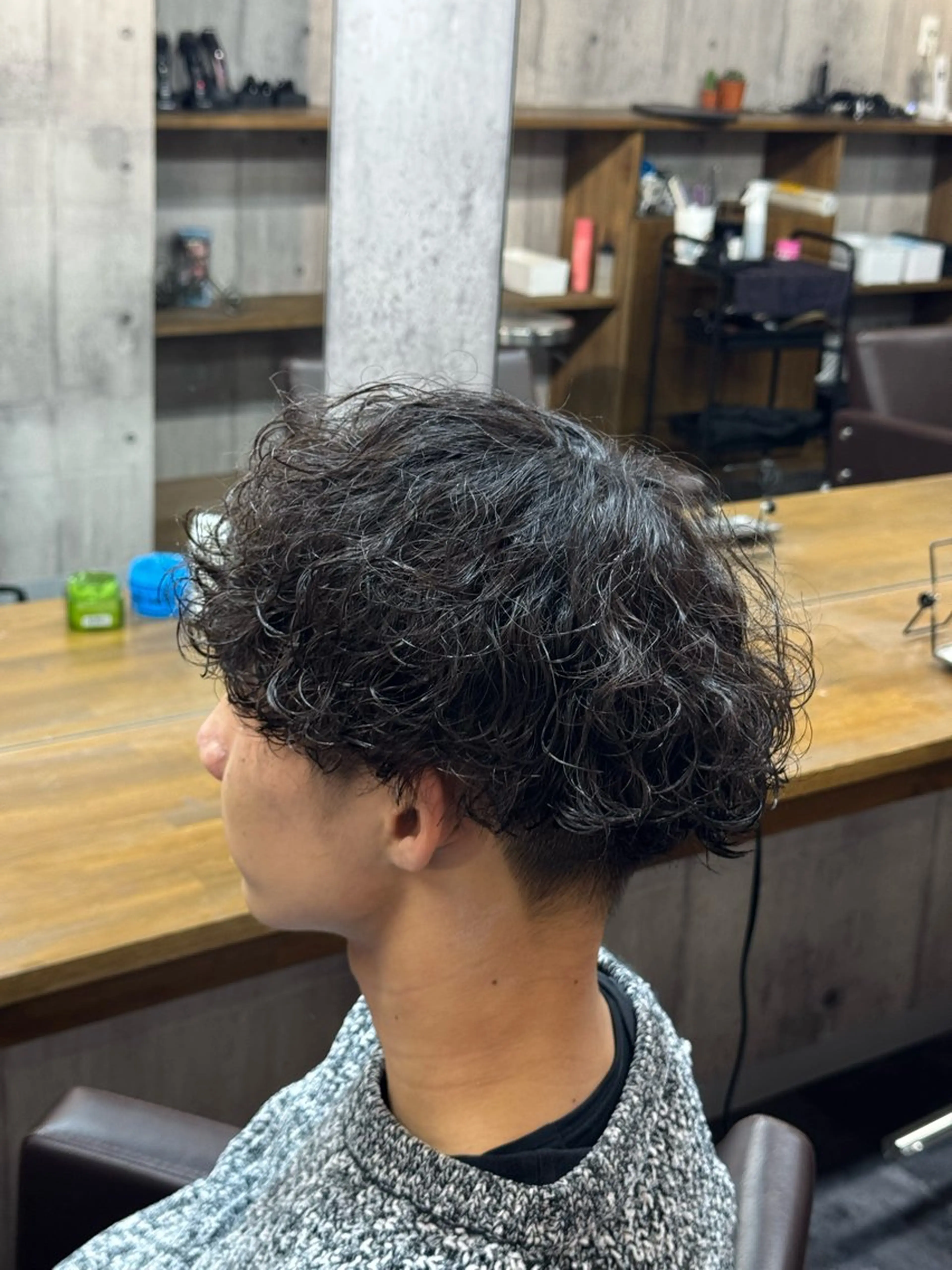 パーマ メンズ 心斎橋ハイトーン特化 midori🍀のヘアスタイル