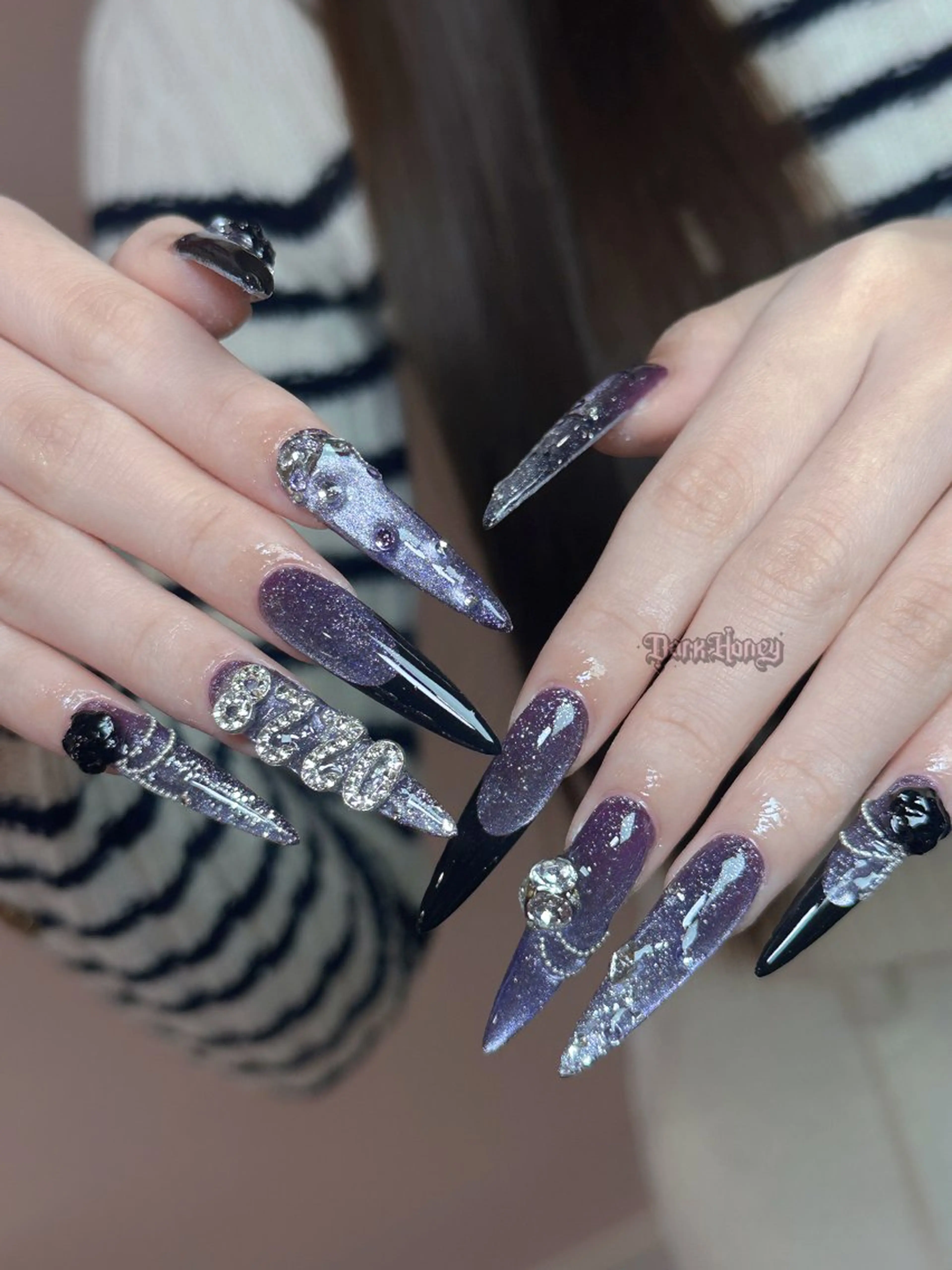 ネイル ハンドネイル Dark honey スカルプ専門原宿店のネイルデザイン