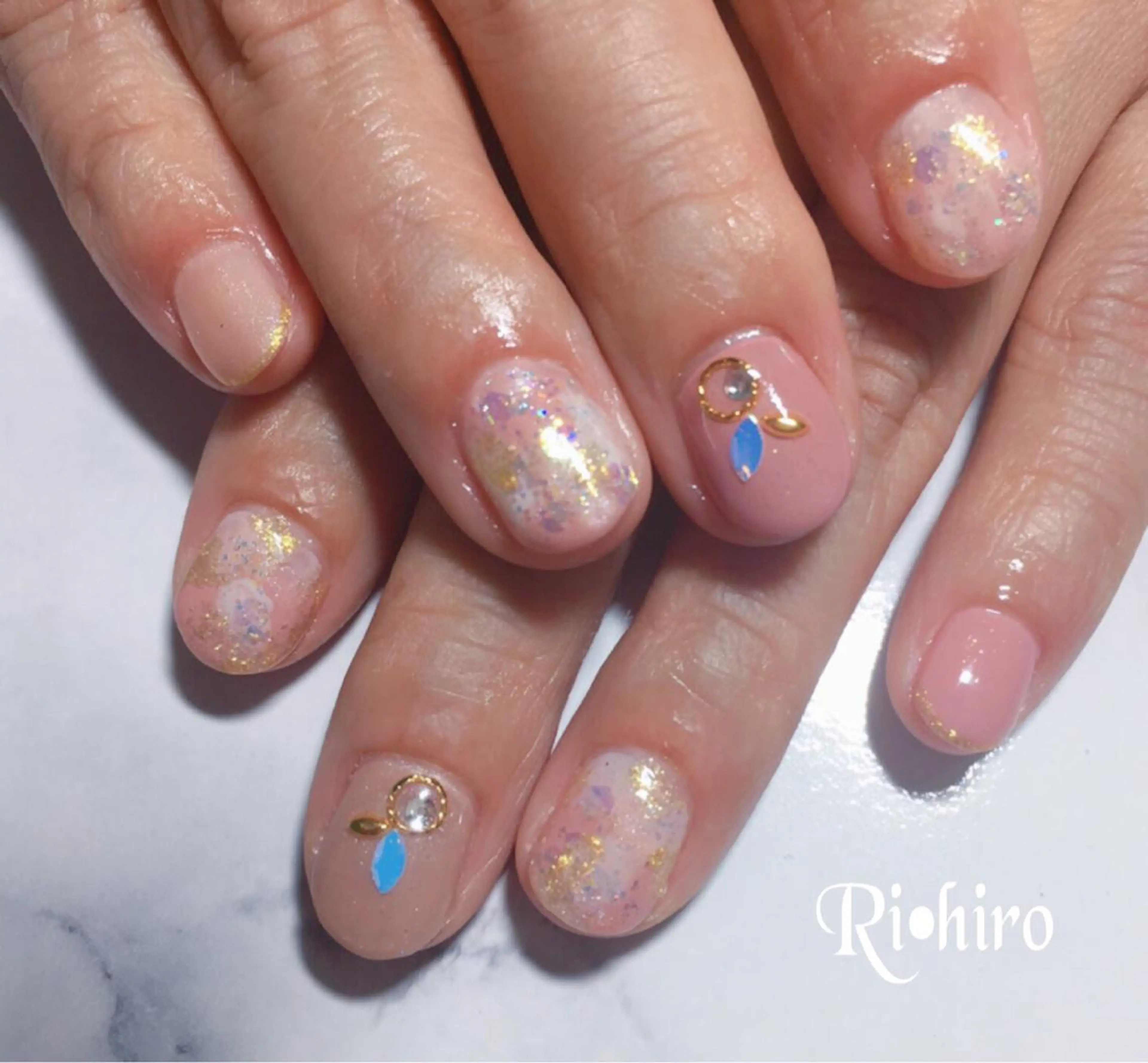 ネイル ネイル＆フラワーサロン〜Ri✦hiro〜鳥栖店所属・HIRATA RIEのネイルデザイン